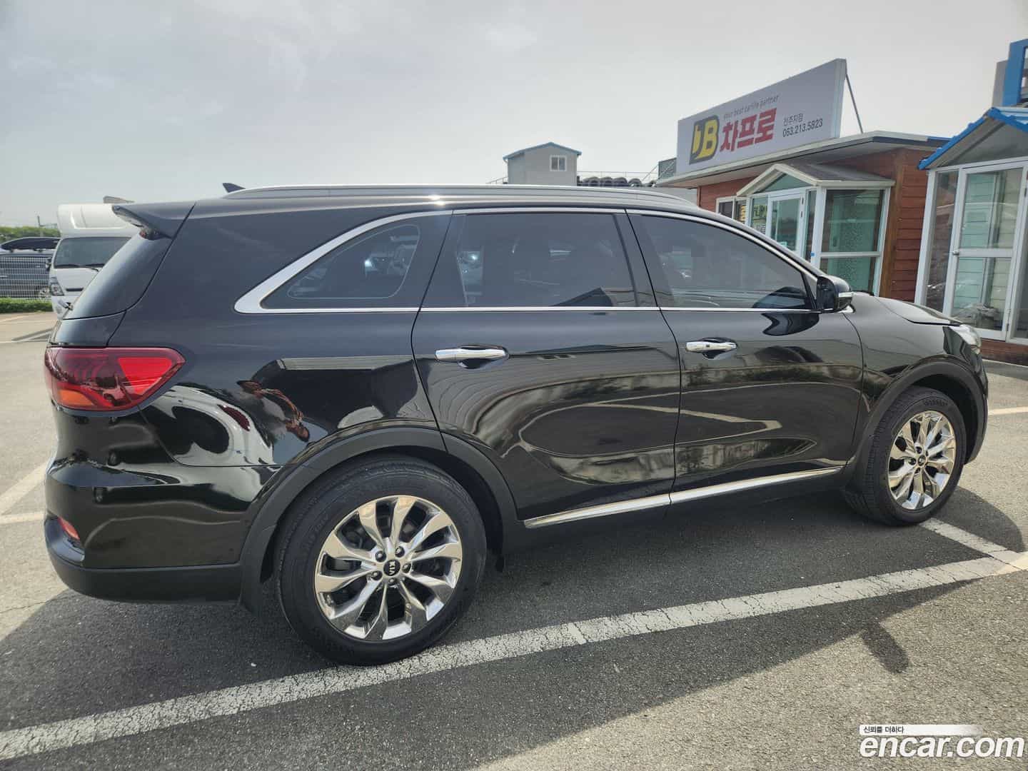 Sorento Kia 2018.1-OUTER-004