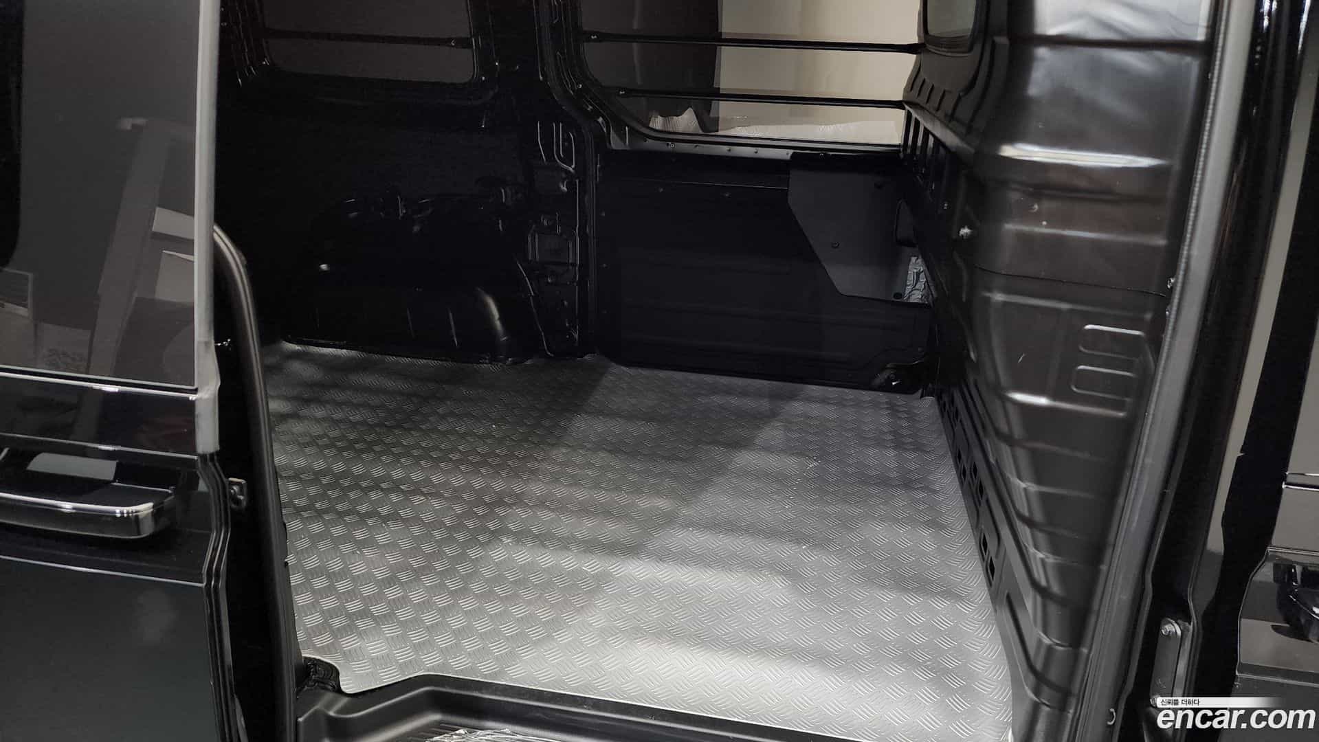 Staria Hyundai 2024.9-OPTION-015