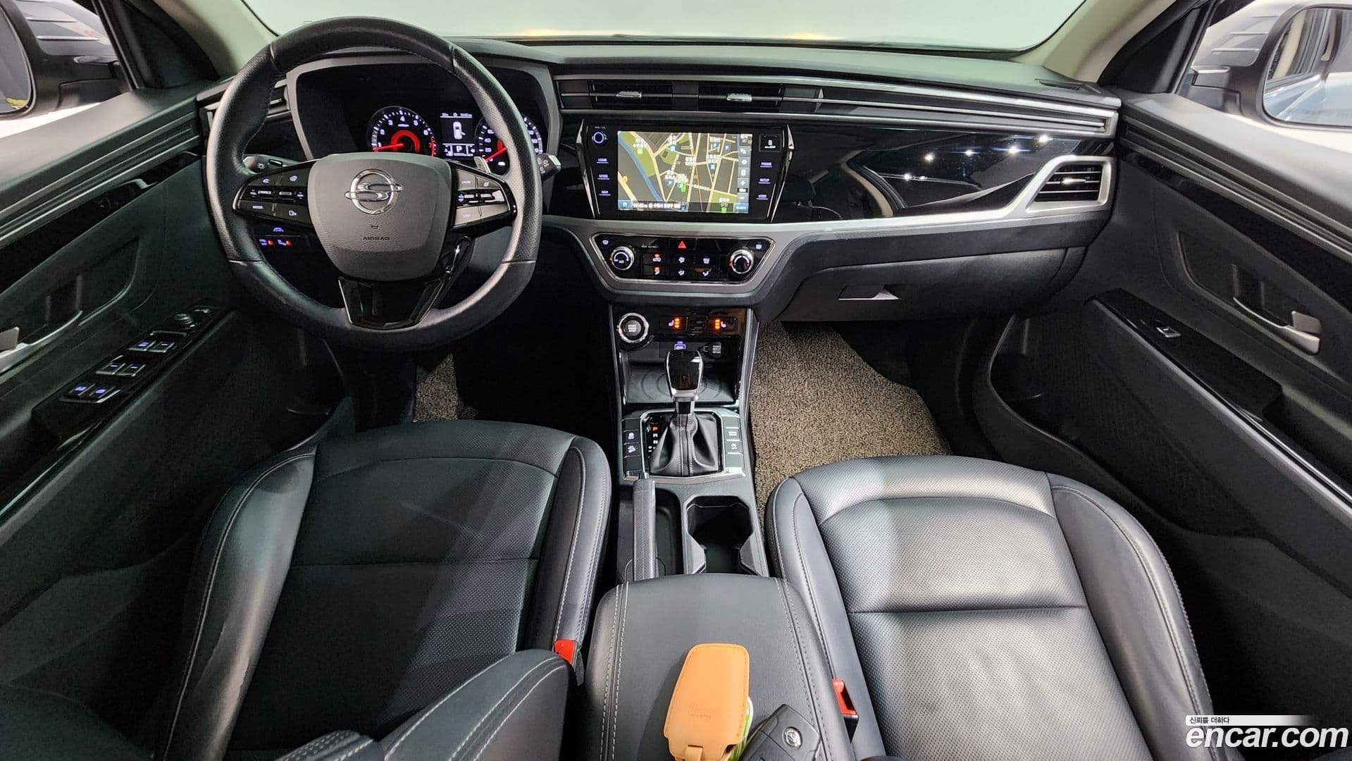 Main__Slider__Photo:KORANDO KG Mobility 2019.8-6