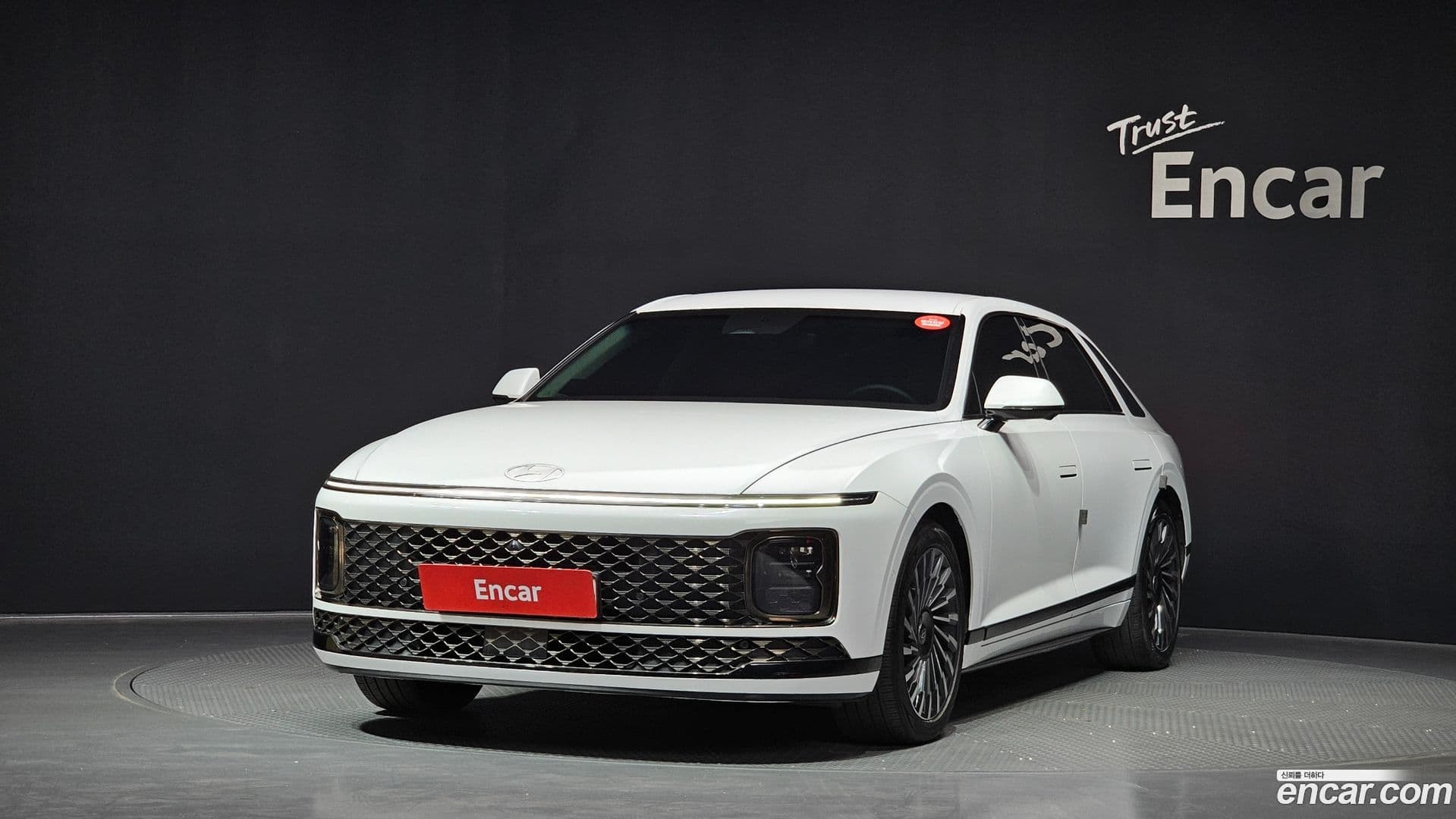 Main__Slider__Photo:Grandeur Hyundai 2023.5-0