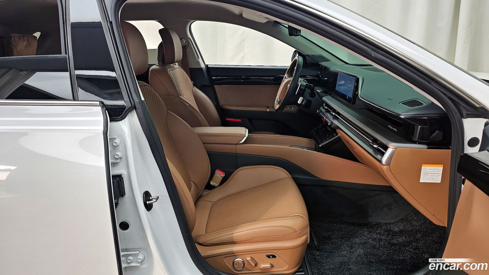 Main__Slider__Photo:Grandeur Hyundai 2023.5-10