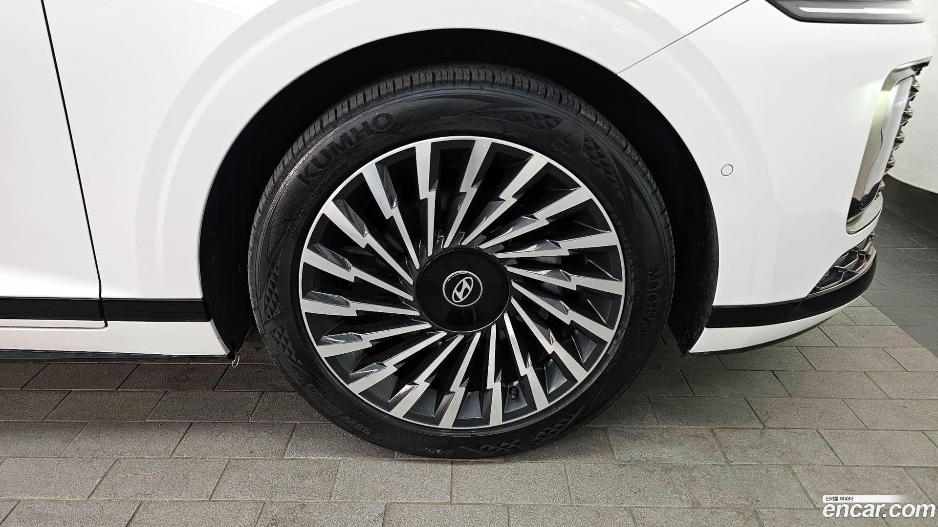 Main__Slider__Photo:Grandeur Hyundai 2023.5-20