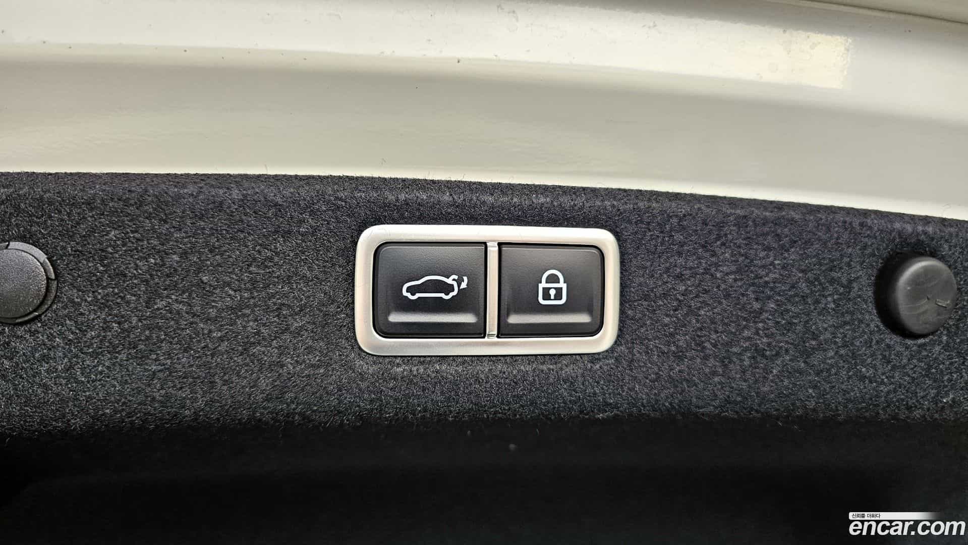 Grandeur Hyundai 2023.5-OPTION-045