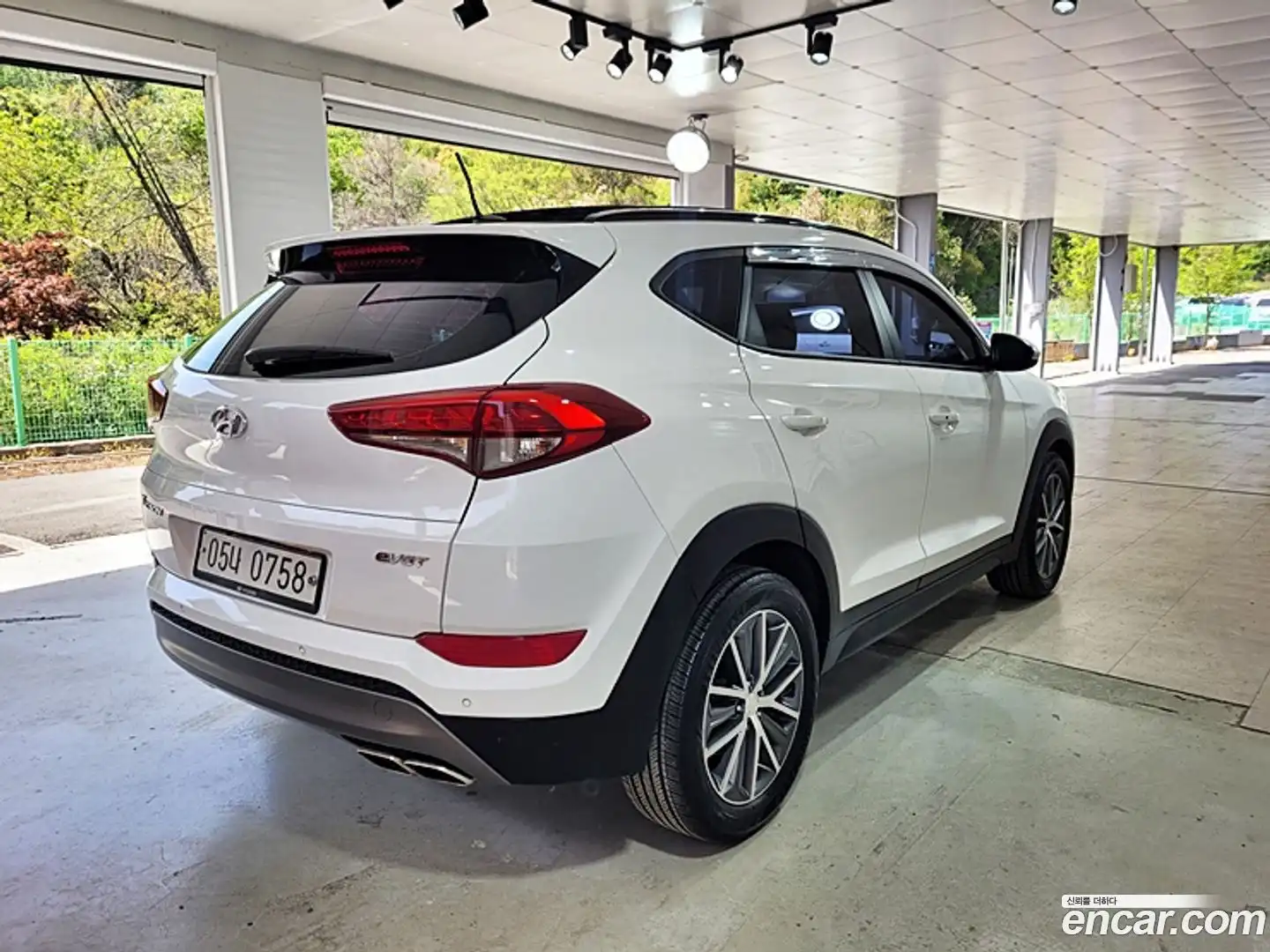 Tucson Hyundai 2016.6-OUTER-002