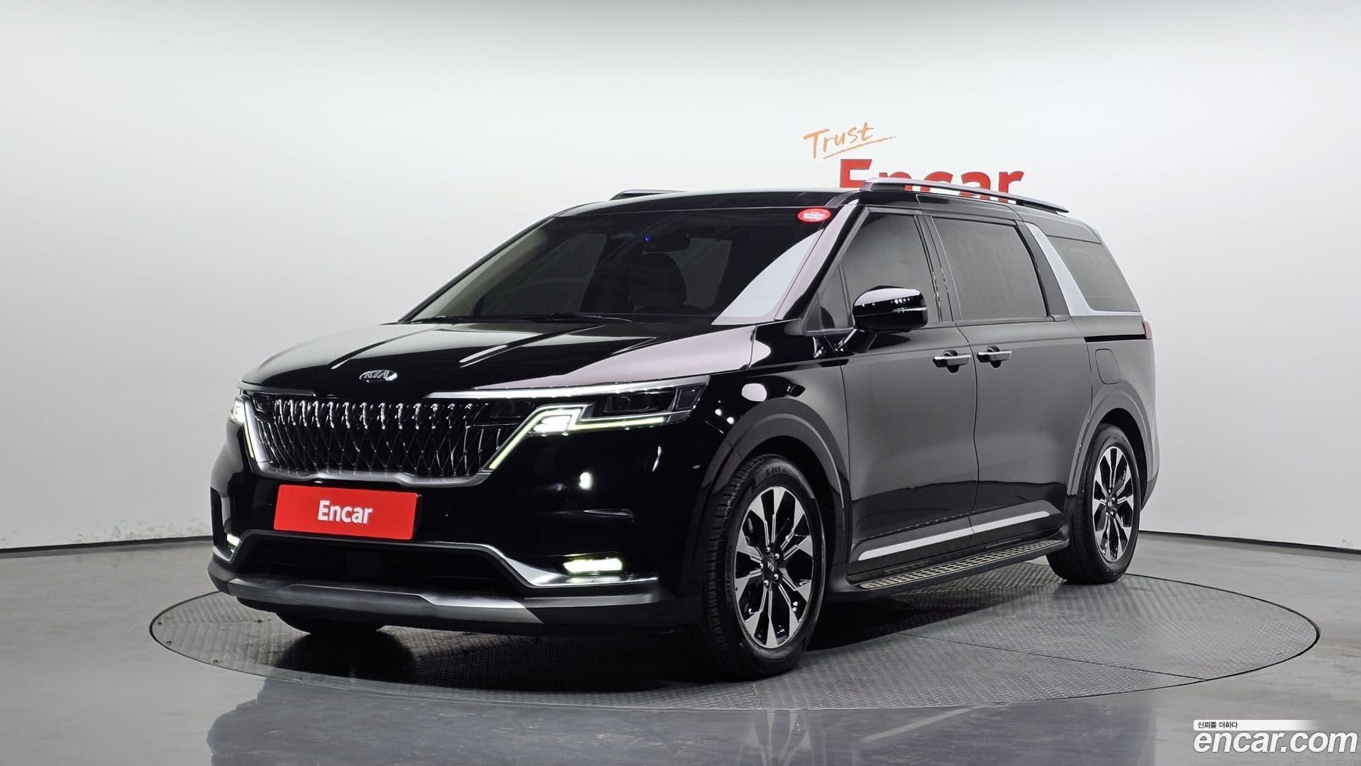 Main__Slider__Photo:Canival Kia 2021.2-0