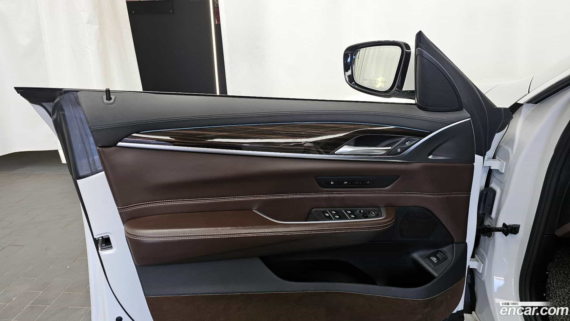 Gran Turismo BMW 2019.5-INNER-034