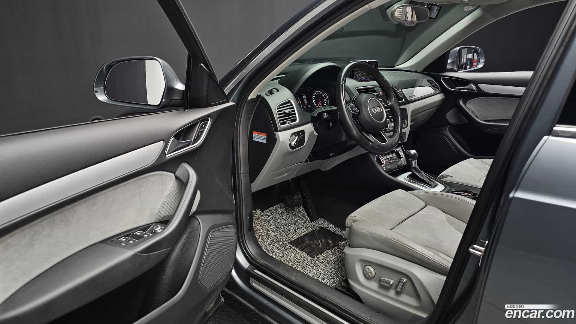 Q3 Audi 2015.6-OPTION-015