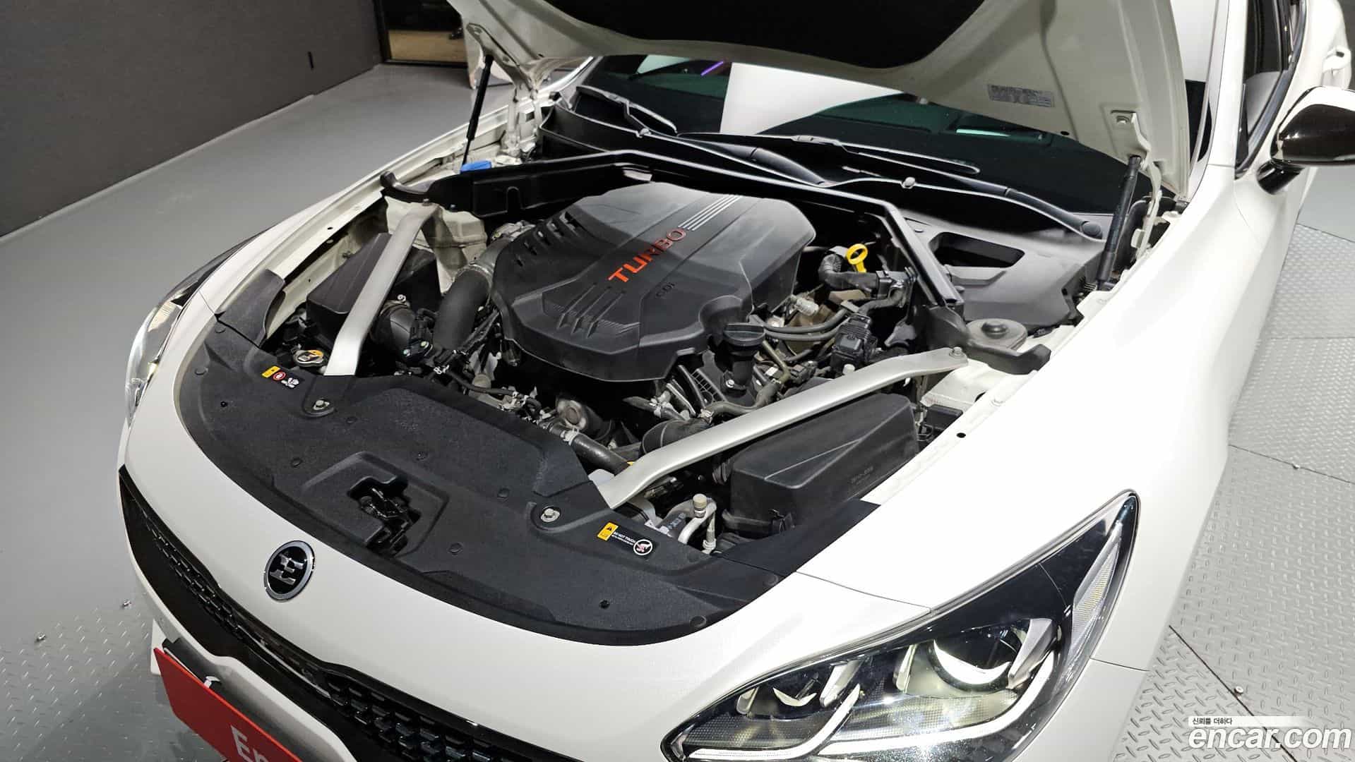 Stinger Kia 2017.5-OUTER-006