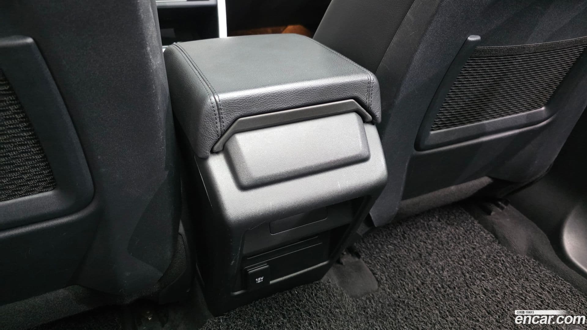 Main__Slider__Photo:Discovery Sport Land Rover 2019.2-30