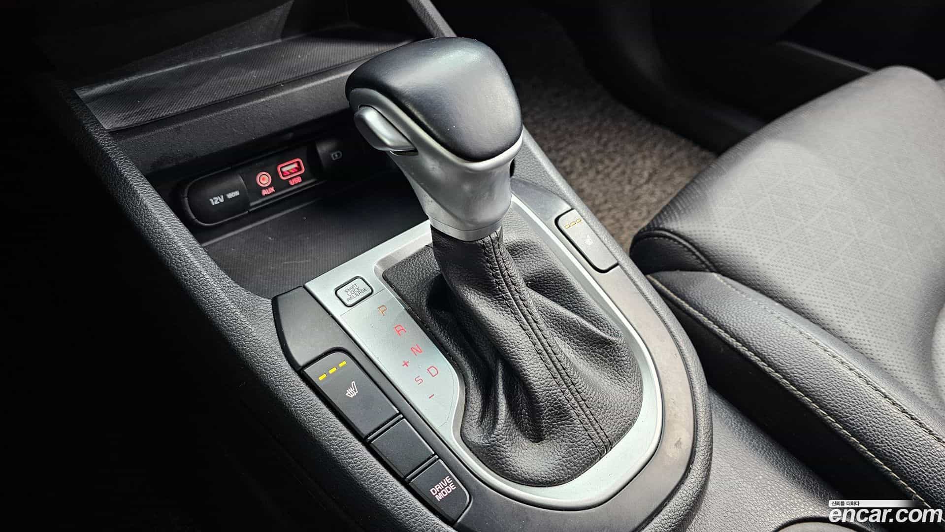 K3 Kia 2021.0-INNER-009