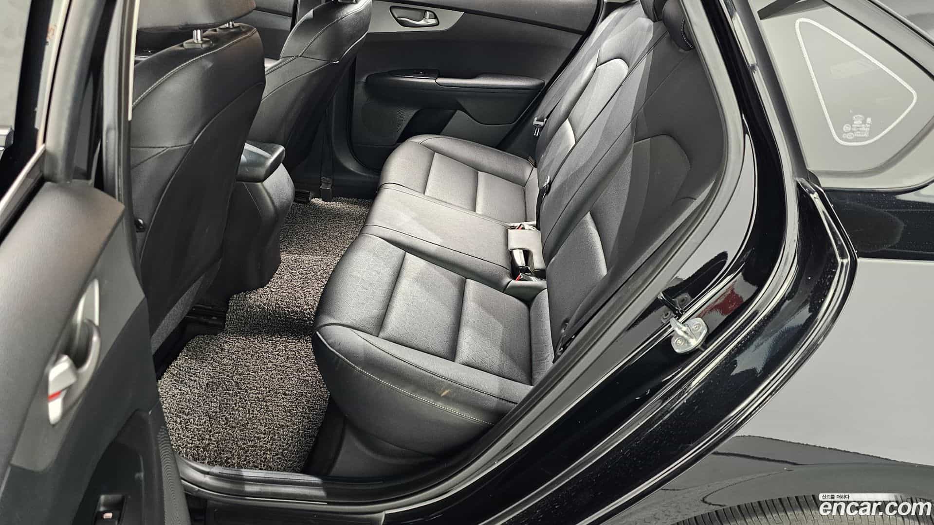K3 Kia 2021.0-OPTION-015