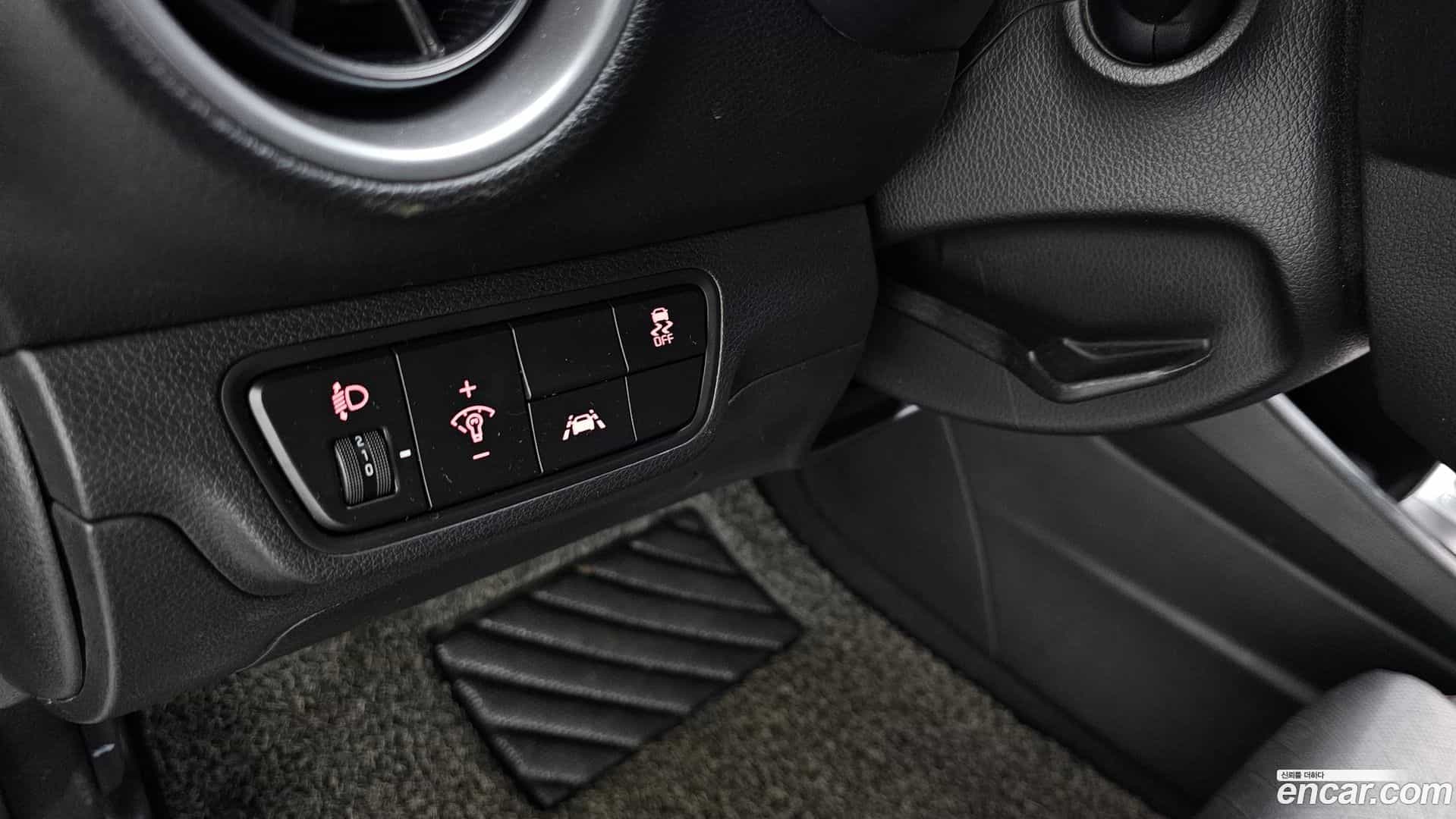 K3 Kia 2021.0-OPTION-017