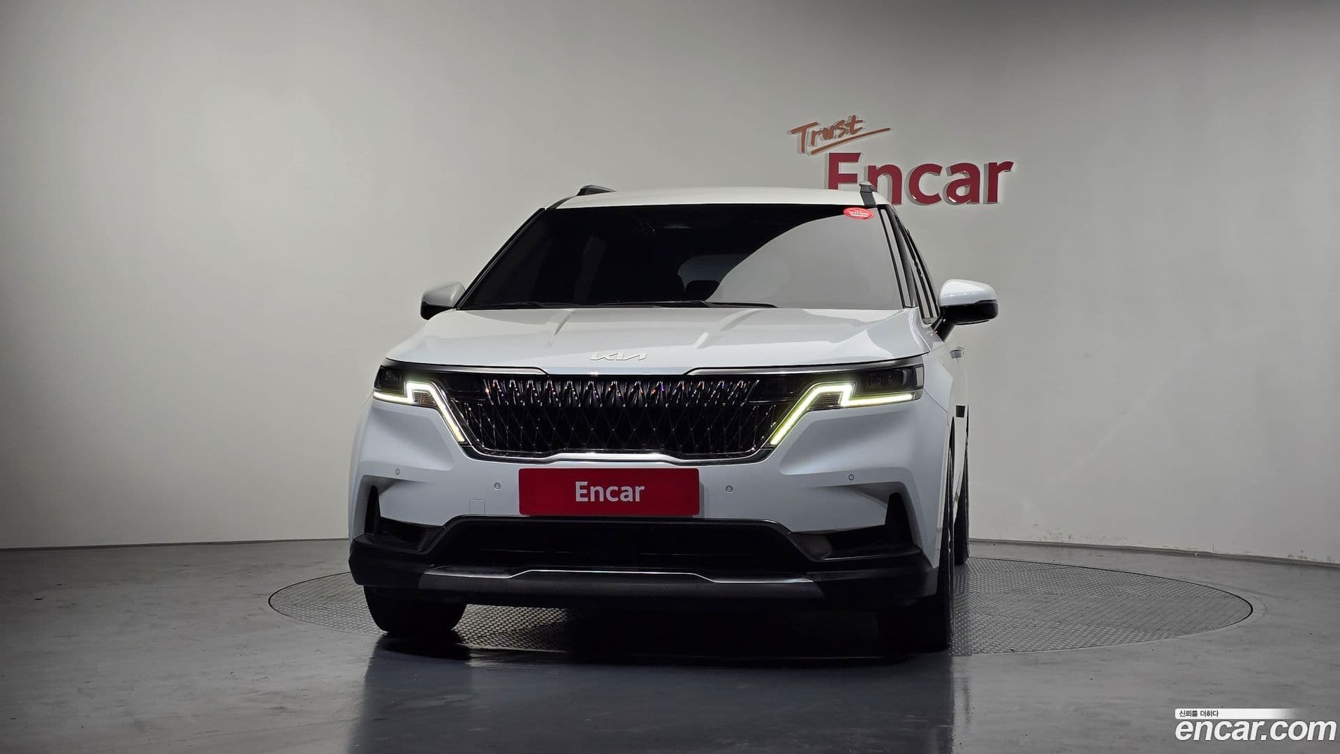 Main__Slider__Photo:Canival Kia 2022.3-2