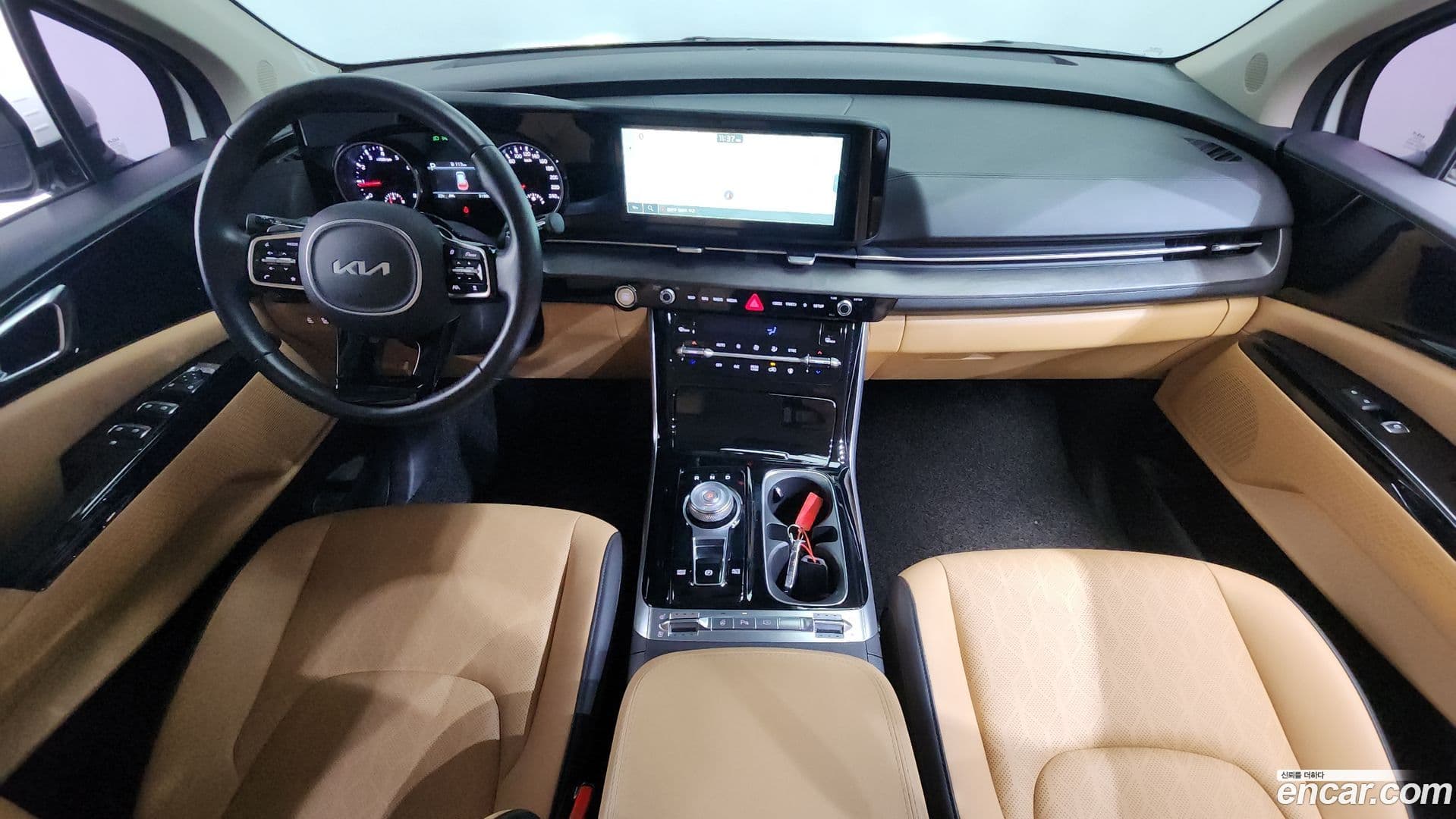Main__Slider__Photo:Canival Kia 2022.3-6