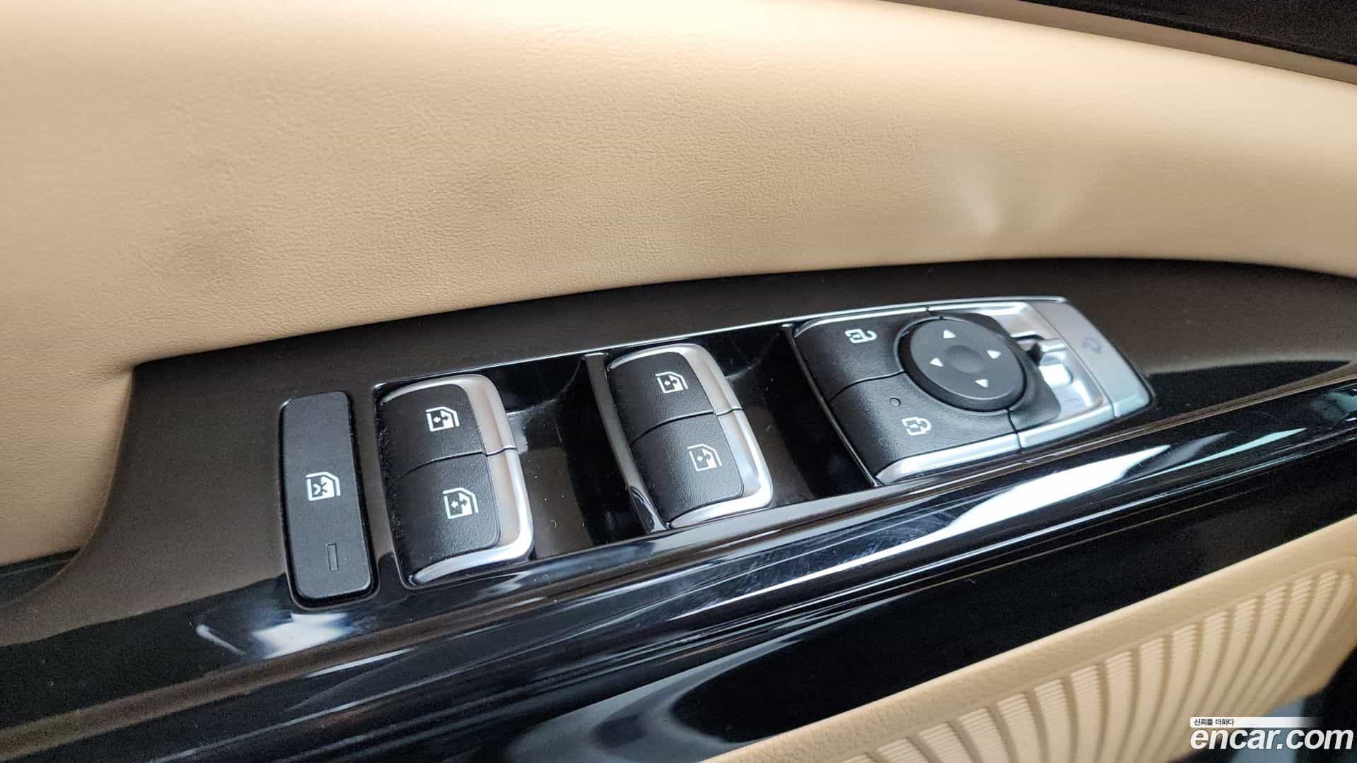 Canival Kia 2022.3-OPTION-024
