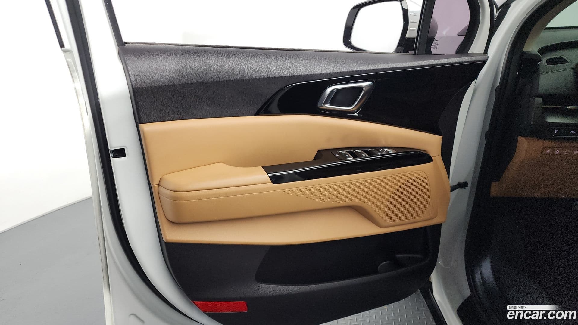 Main__Slider__Photo:Canival Kia 2022.3-23