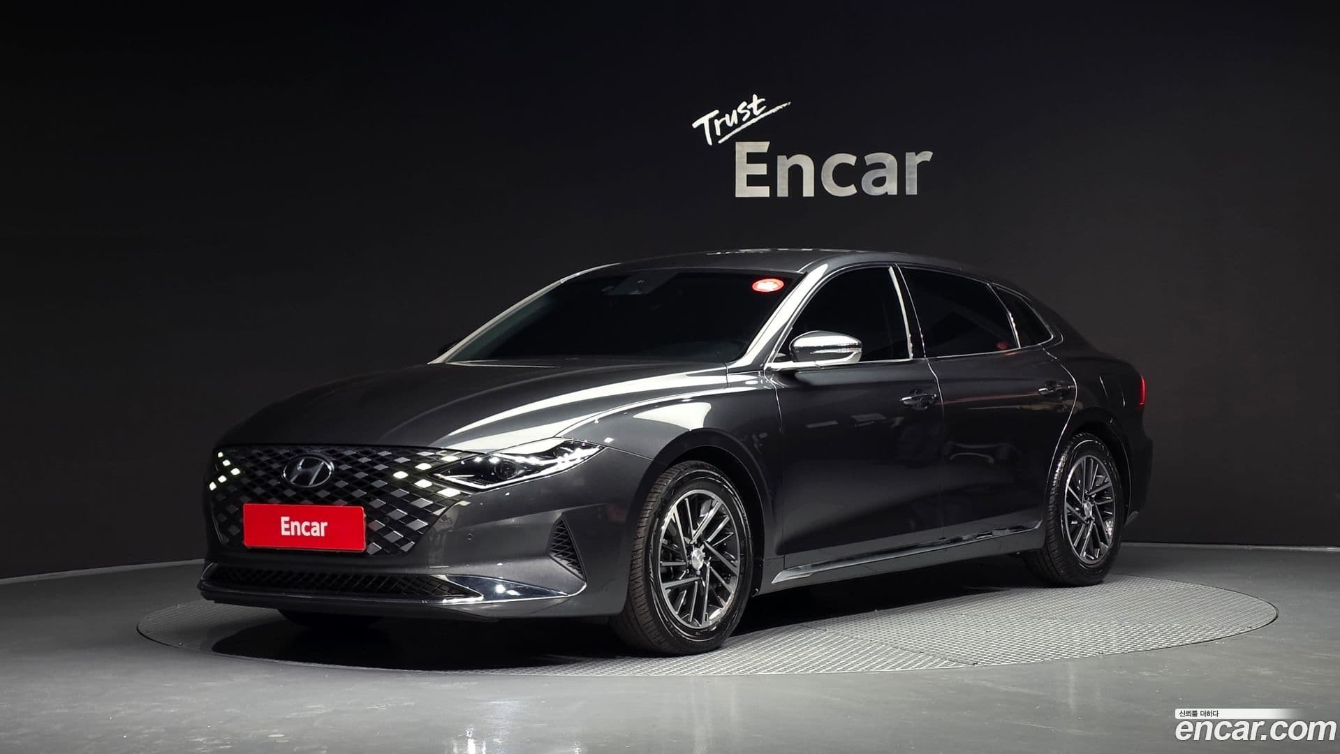 Main__Slider__Photo:Grandeur Hyundai 2021.3-0