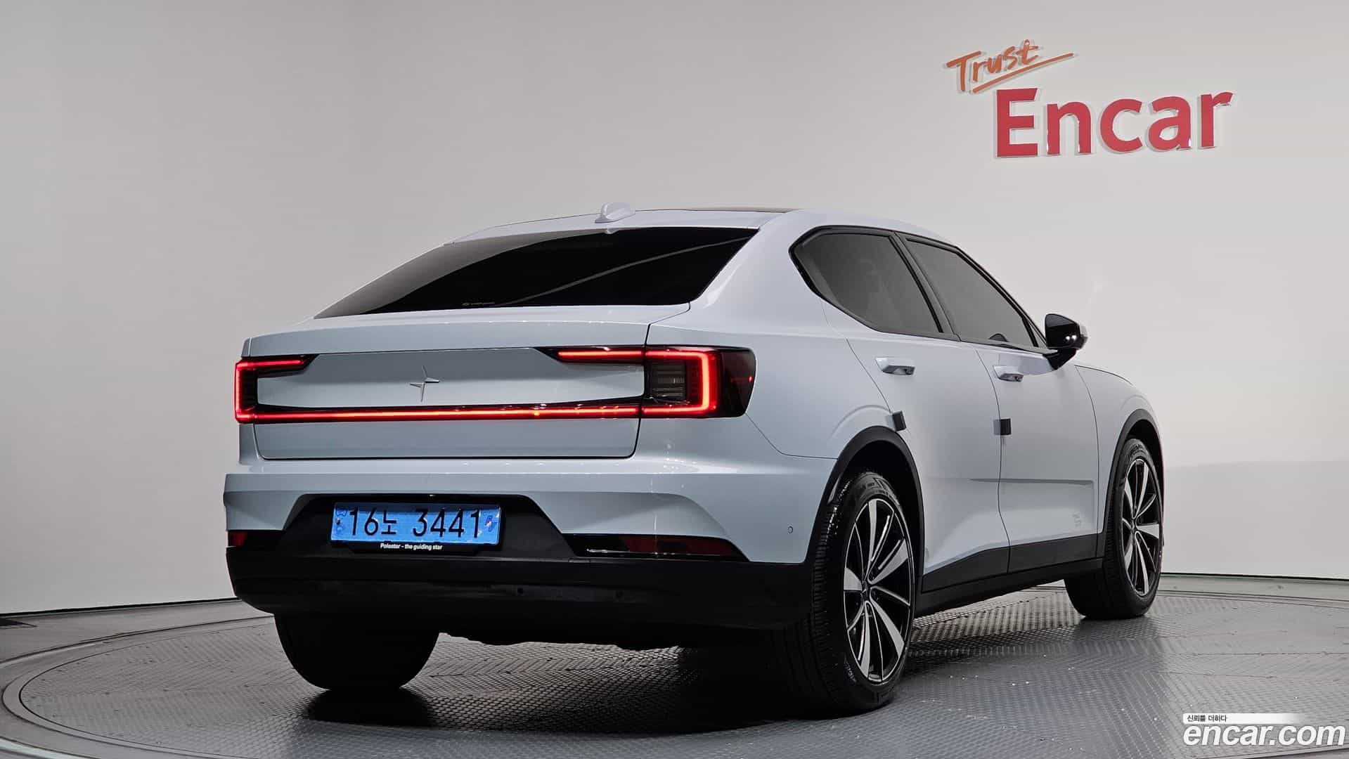 Polestar 2 Polestar 2022.2-OUTER-002