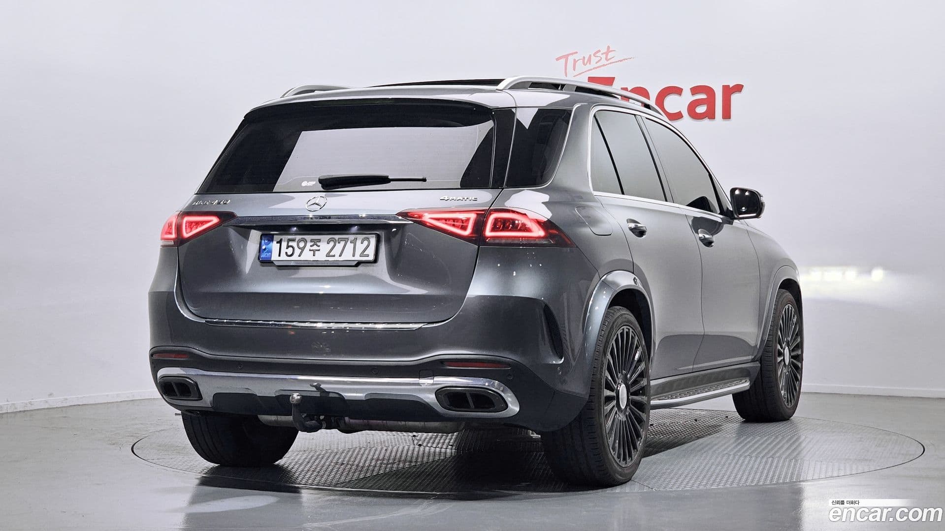 Main__Slider__Photo:GLE-Class Mercedes-Benz 2020.4-1