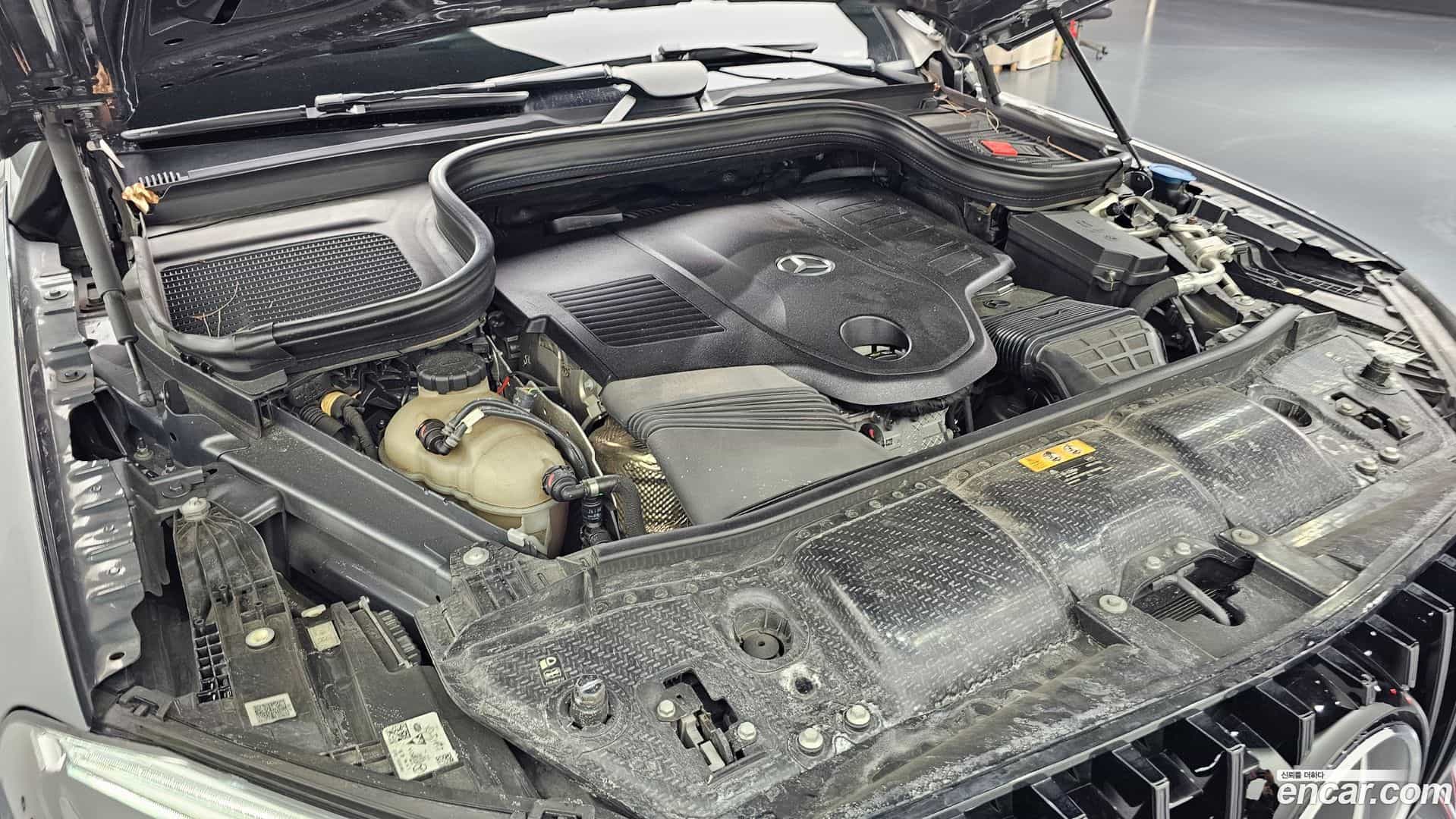 GLE-Class Mercedes-Benz 2020.4-OUTER-006