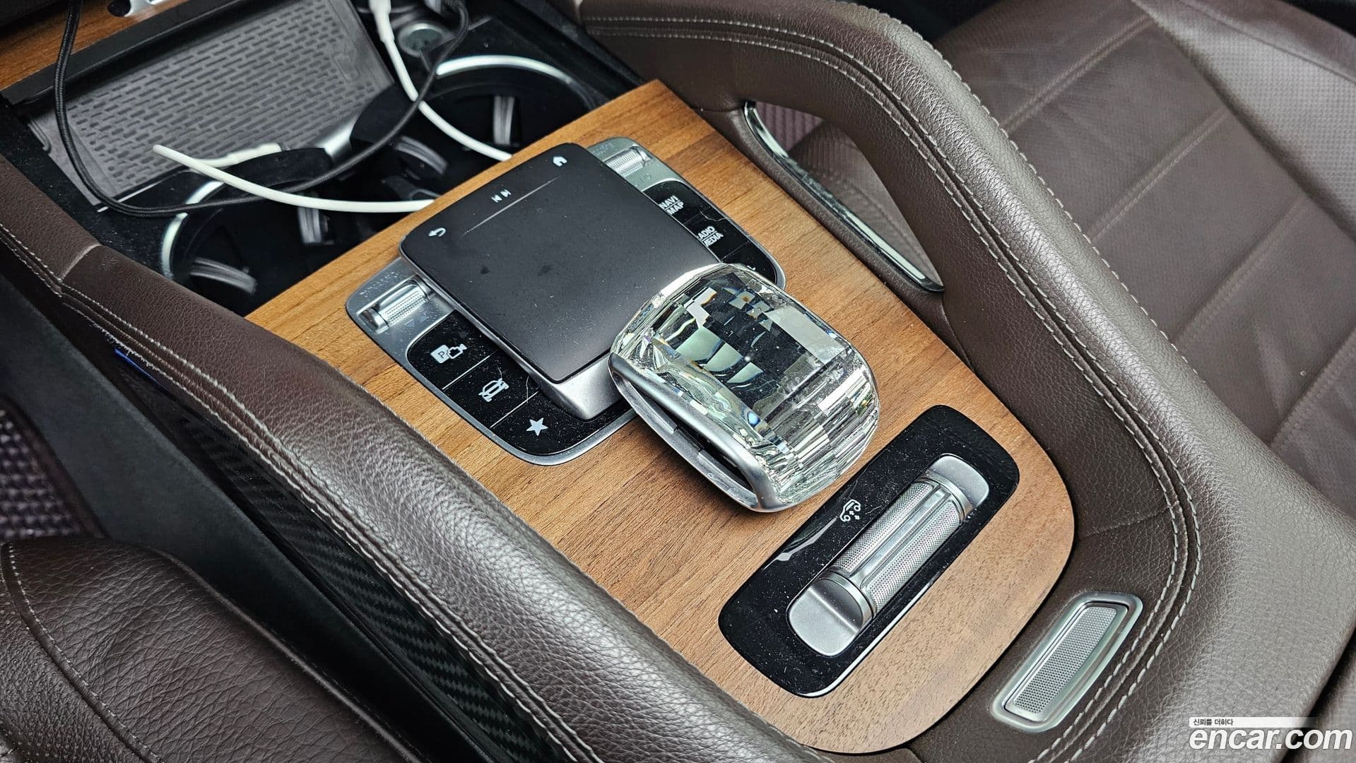 Main__Slider__Photo:GLE-Class Mercedes-Benz 2020.4-12