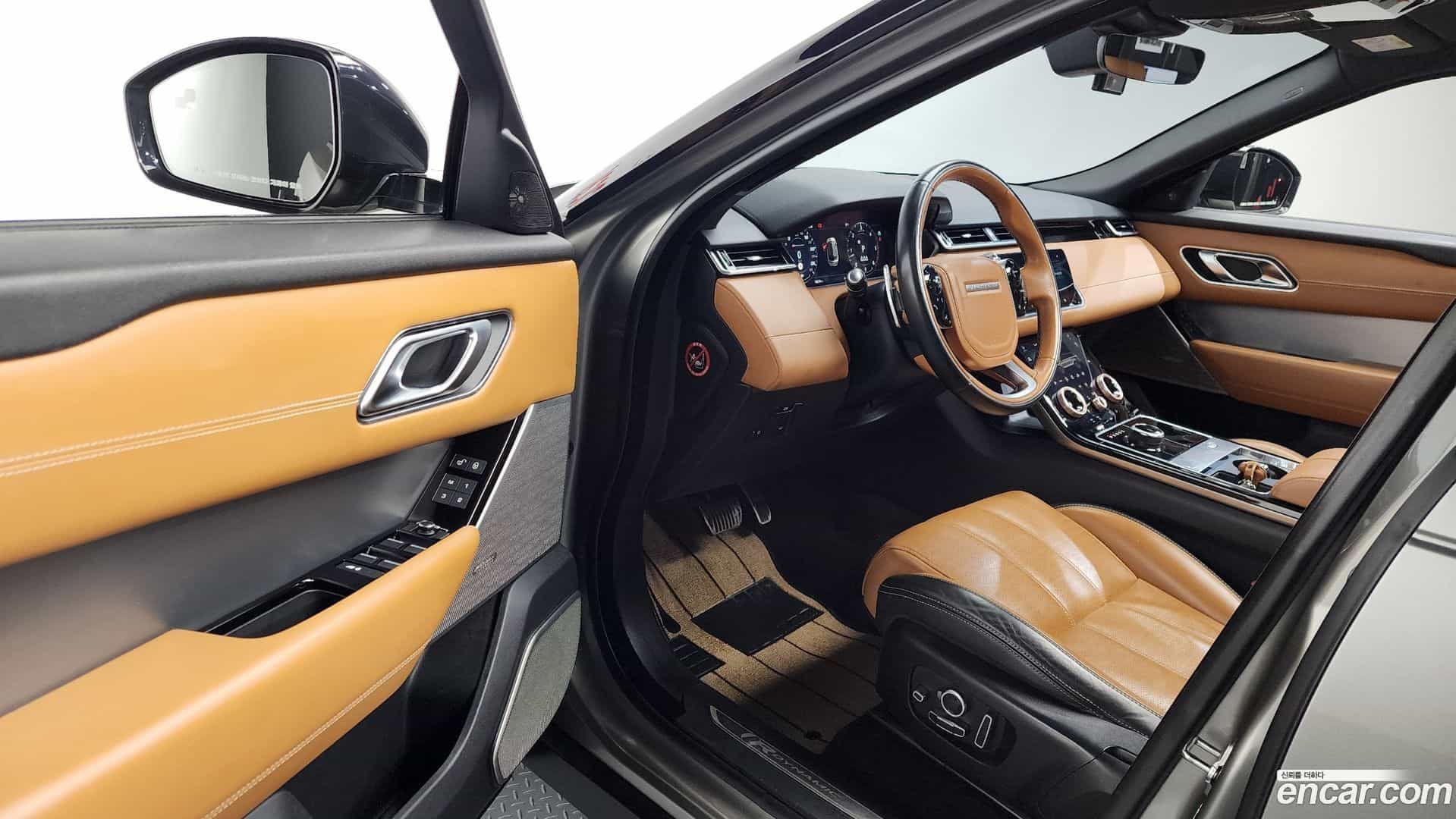 Range Rover Velar Land Rover 2019.0-INNER-010