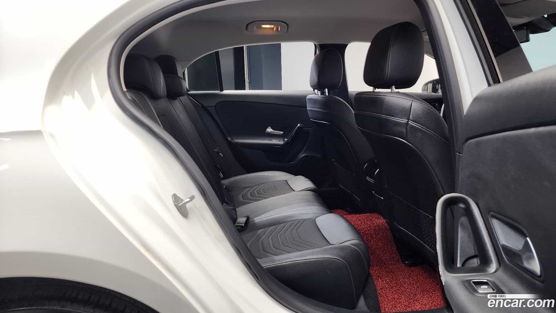 A-Class Mercedes-Benz 2019.9-OPTION-015