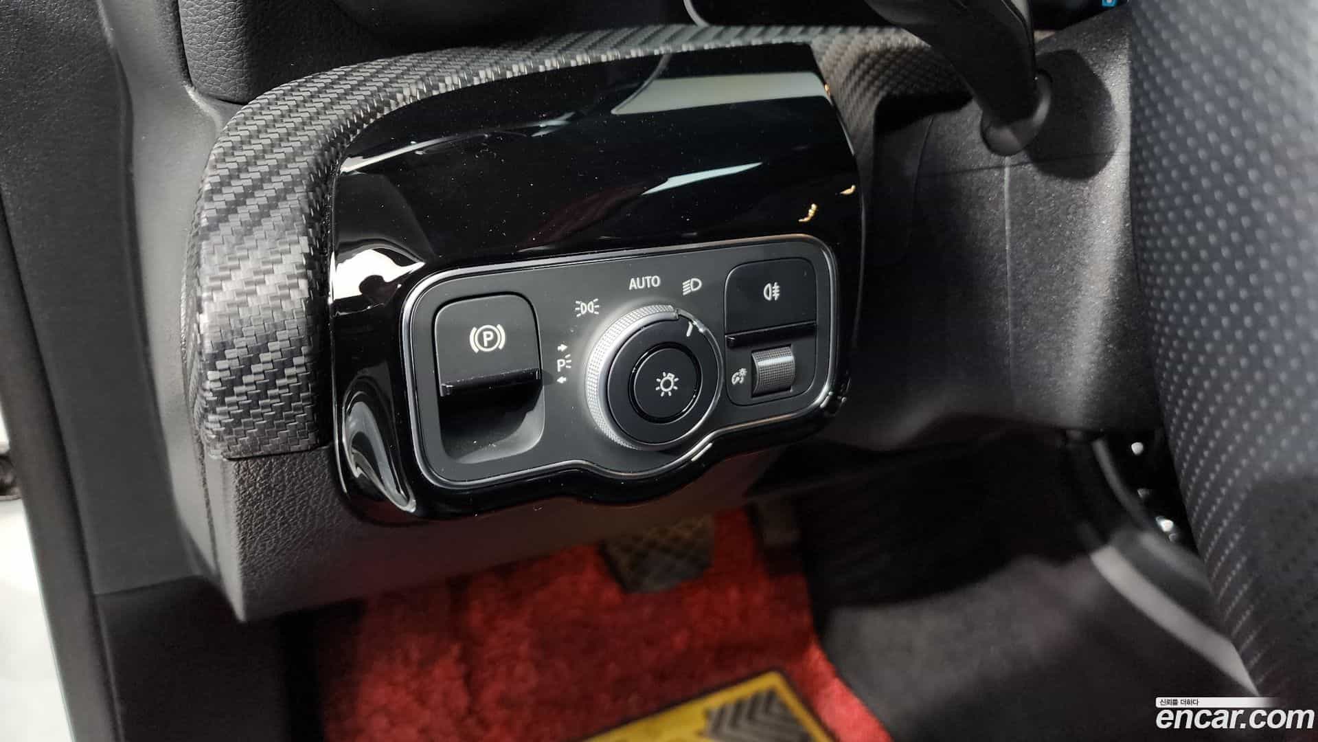 A-Class Mercedes-Benz 2019.9-OPTION-041