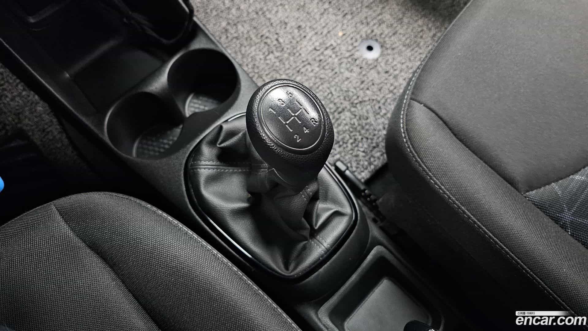 Spark Chevrolet 2020.9-INNER-009