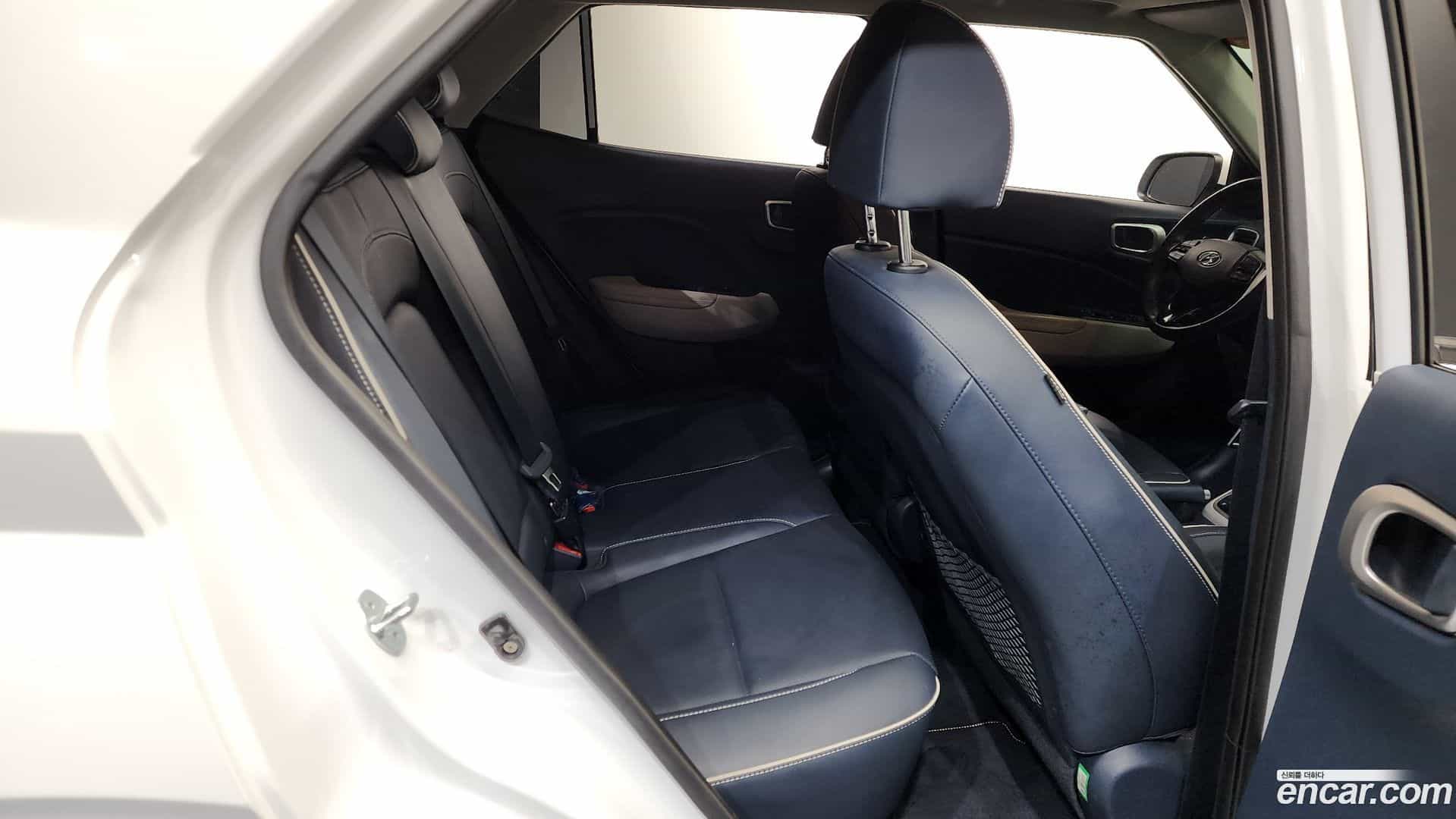 Venue Hyundai 2023.0-OPTION-015