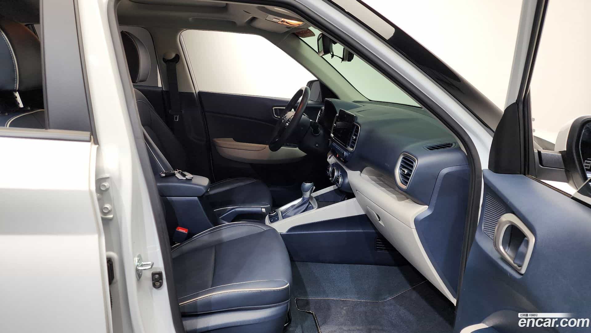 Venue Hyundai 2023.0-INNER-036