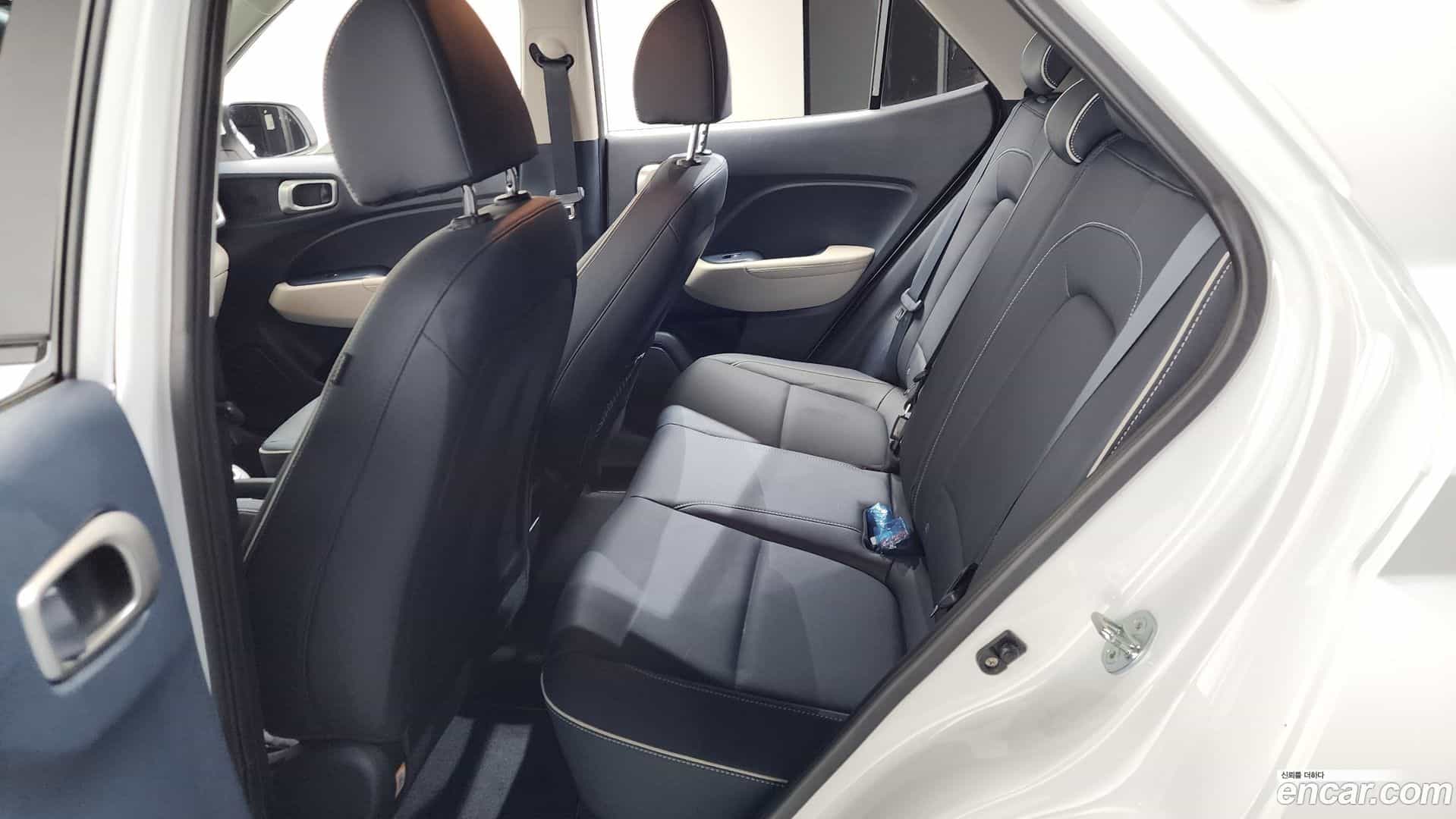 Venue Hyundai 2023.0-OPTION-045