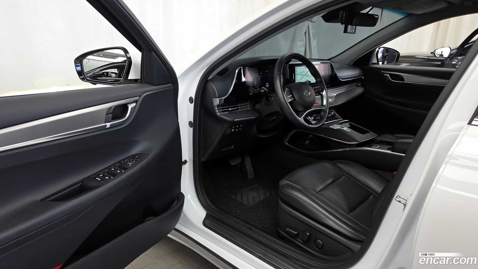 Grandeur Hyundai 2021.5-INNER-010