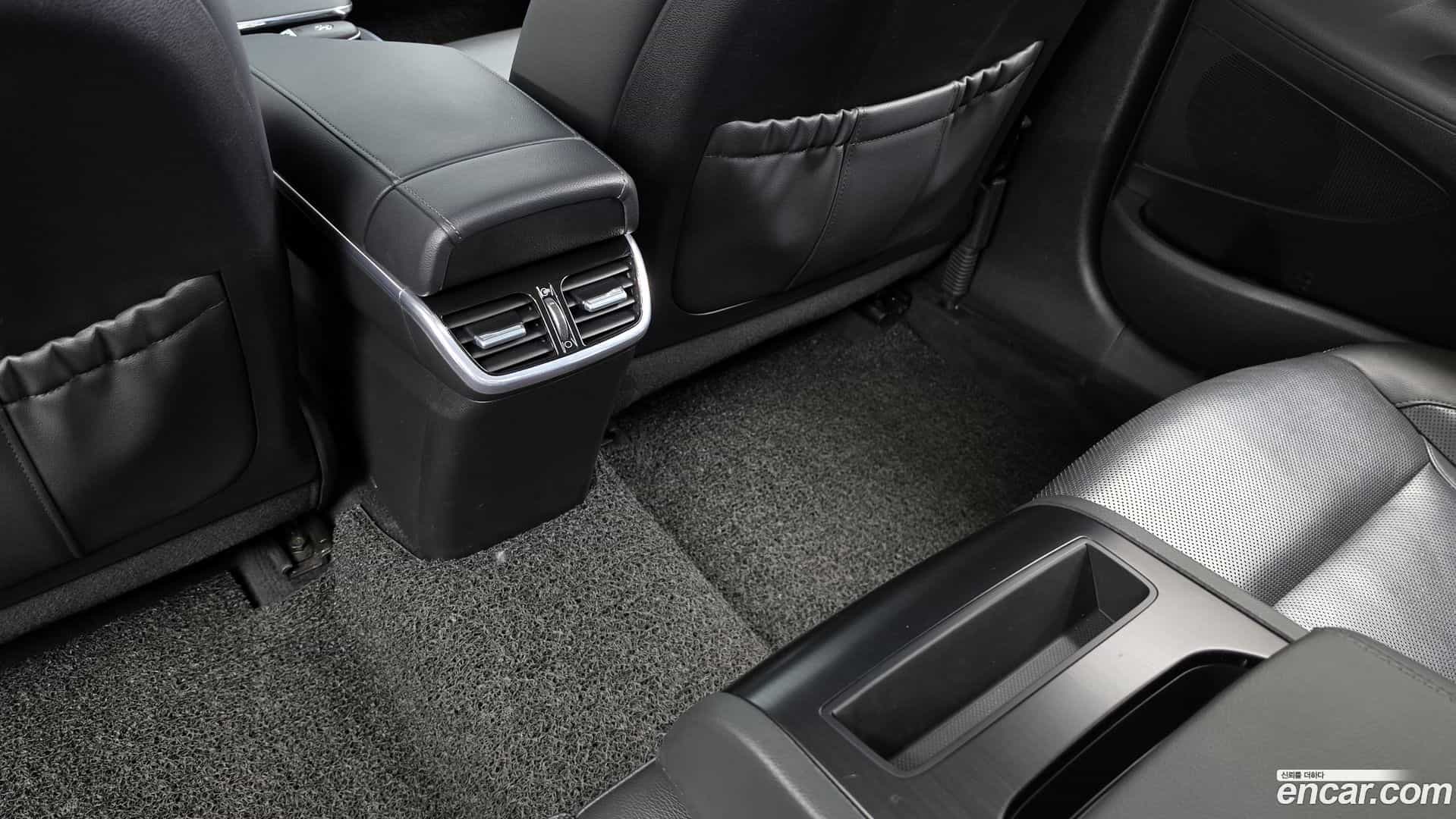 Grandeur Hyundai 2021.5-OPTION-042
