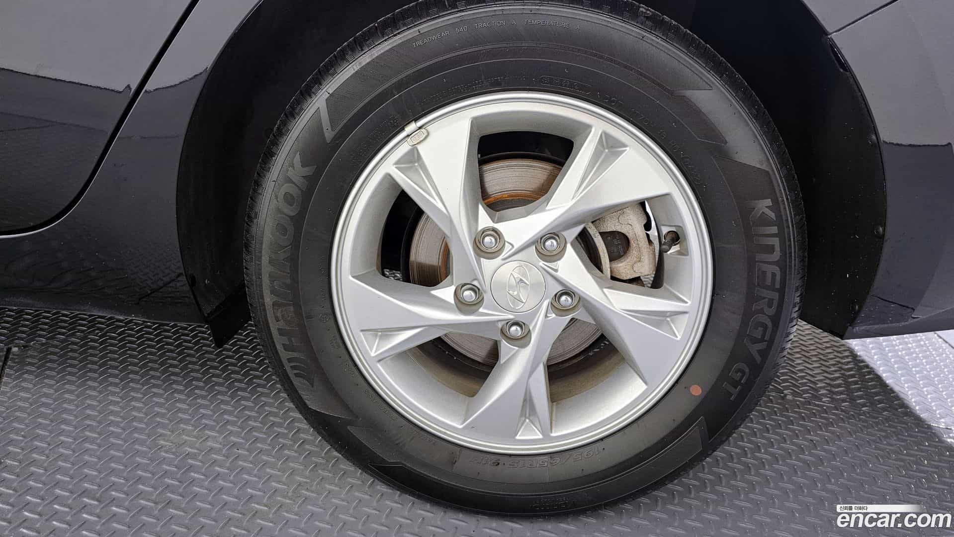 AVANTE Hyundai 2022.2-OUTER-031