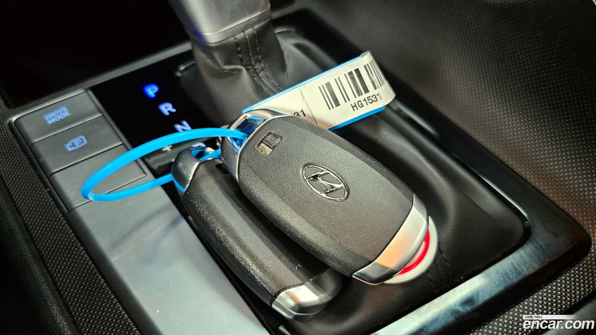 AVANTE Hyundai 2022.2-OPTION-042