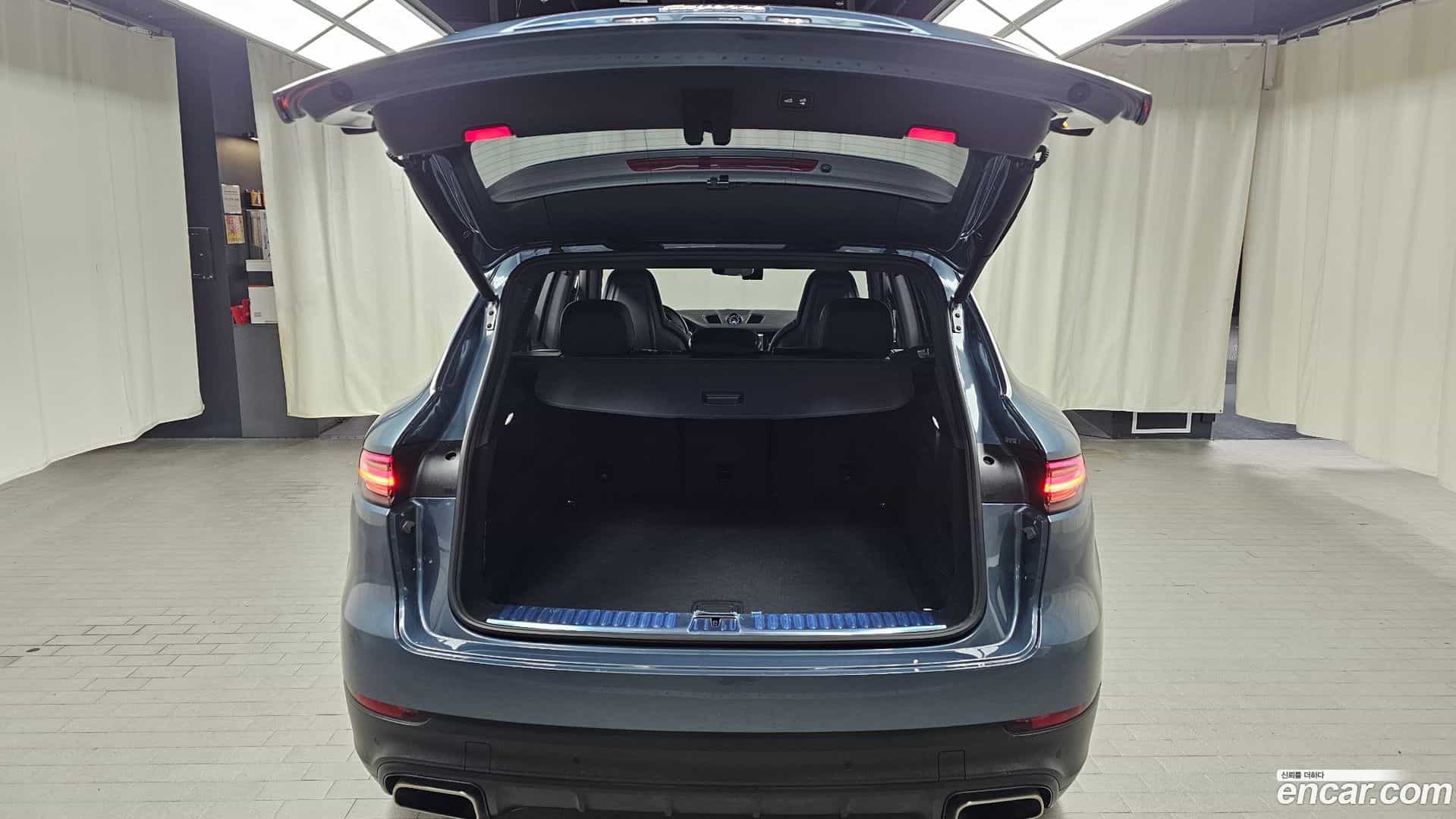 Cayenne Porsche 2020.3-OPTION-024