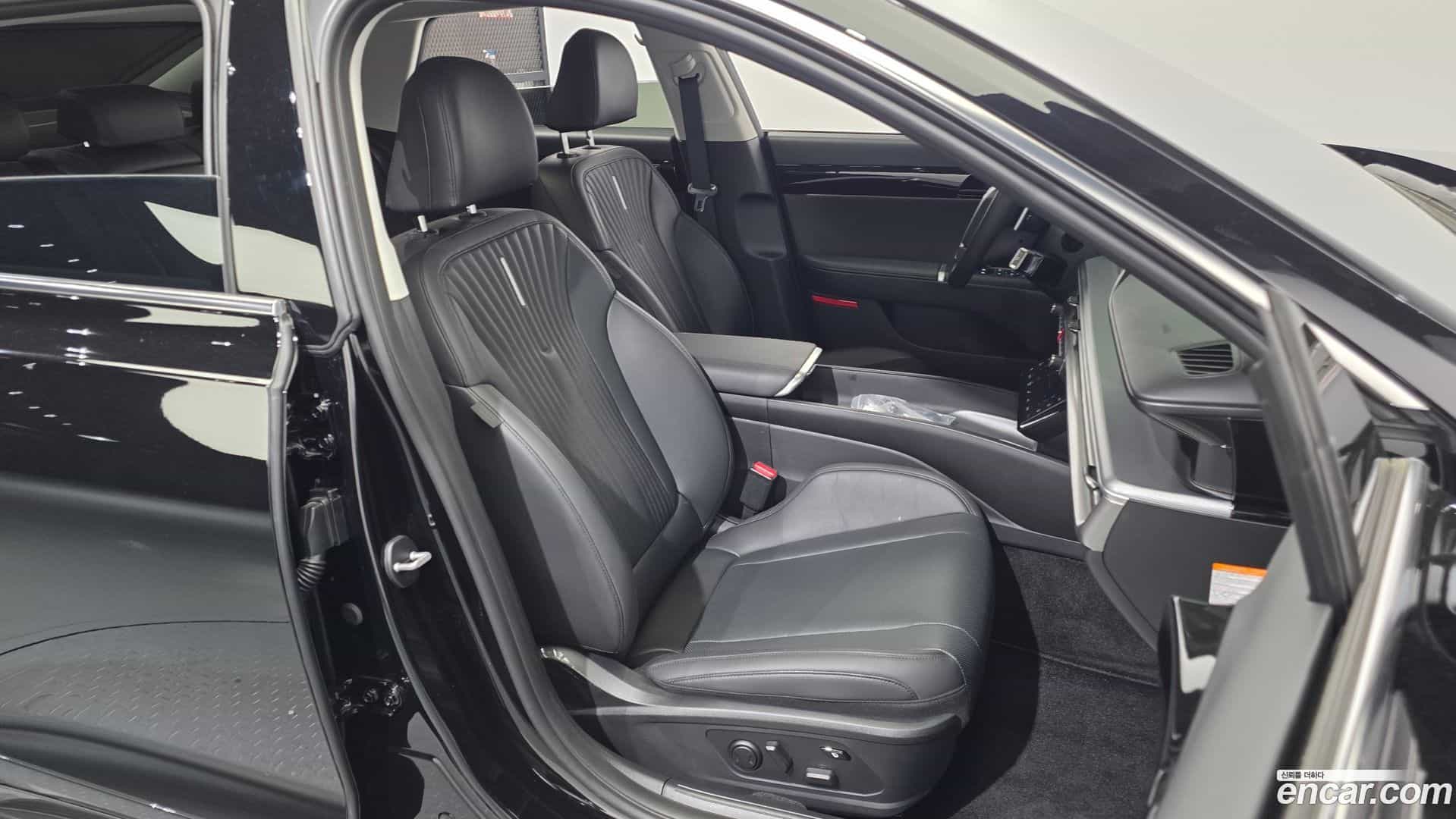 Grandeur Hyundai 2024.11-OPTION-016