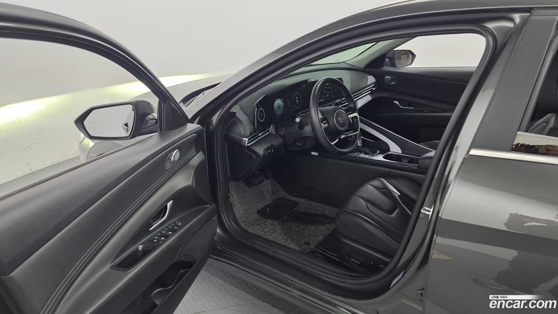 AVANTE Hyundai 2023.3-INNER-010