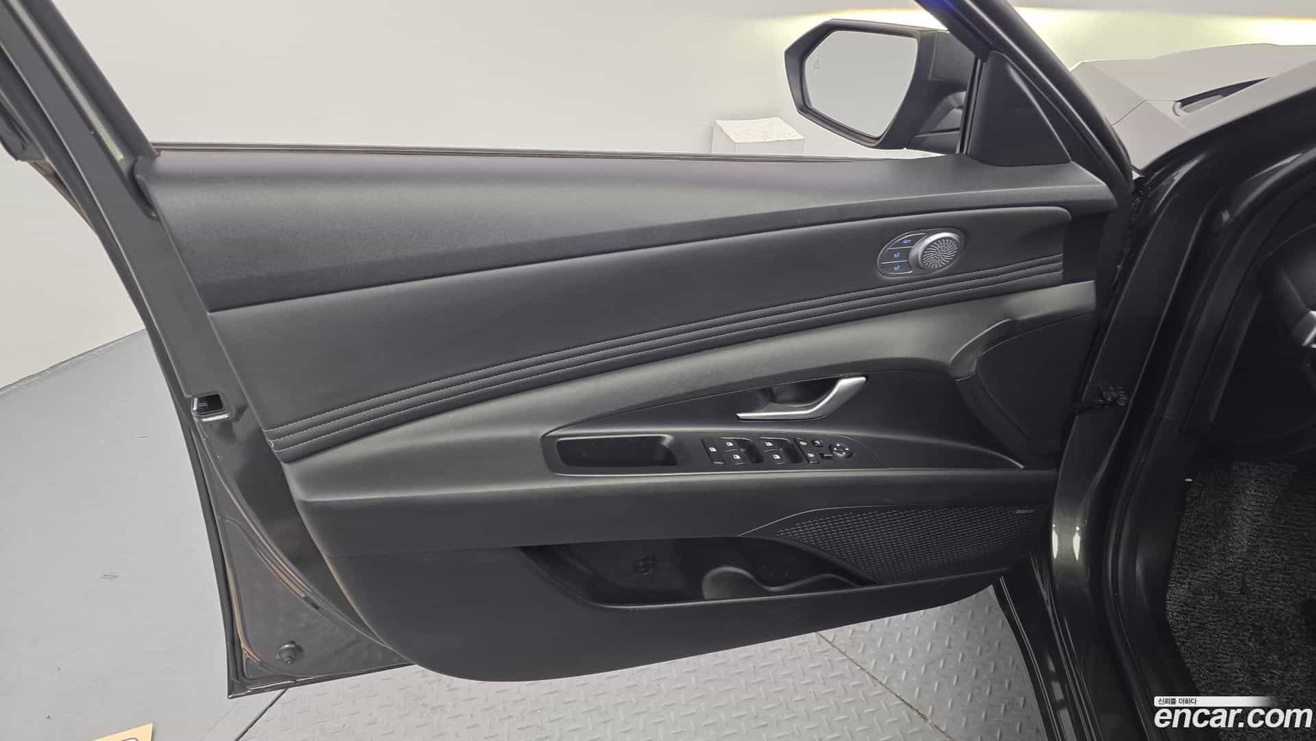 AVANTE Hyundai 2023.3-INNER-034