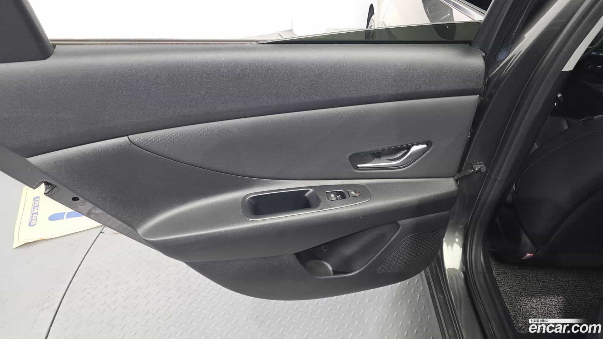AVANTE Hyundai 2023.3-INNER-035
