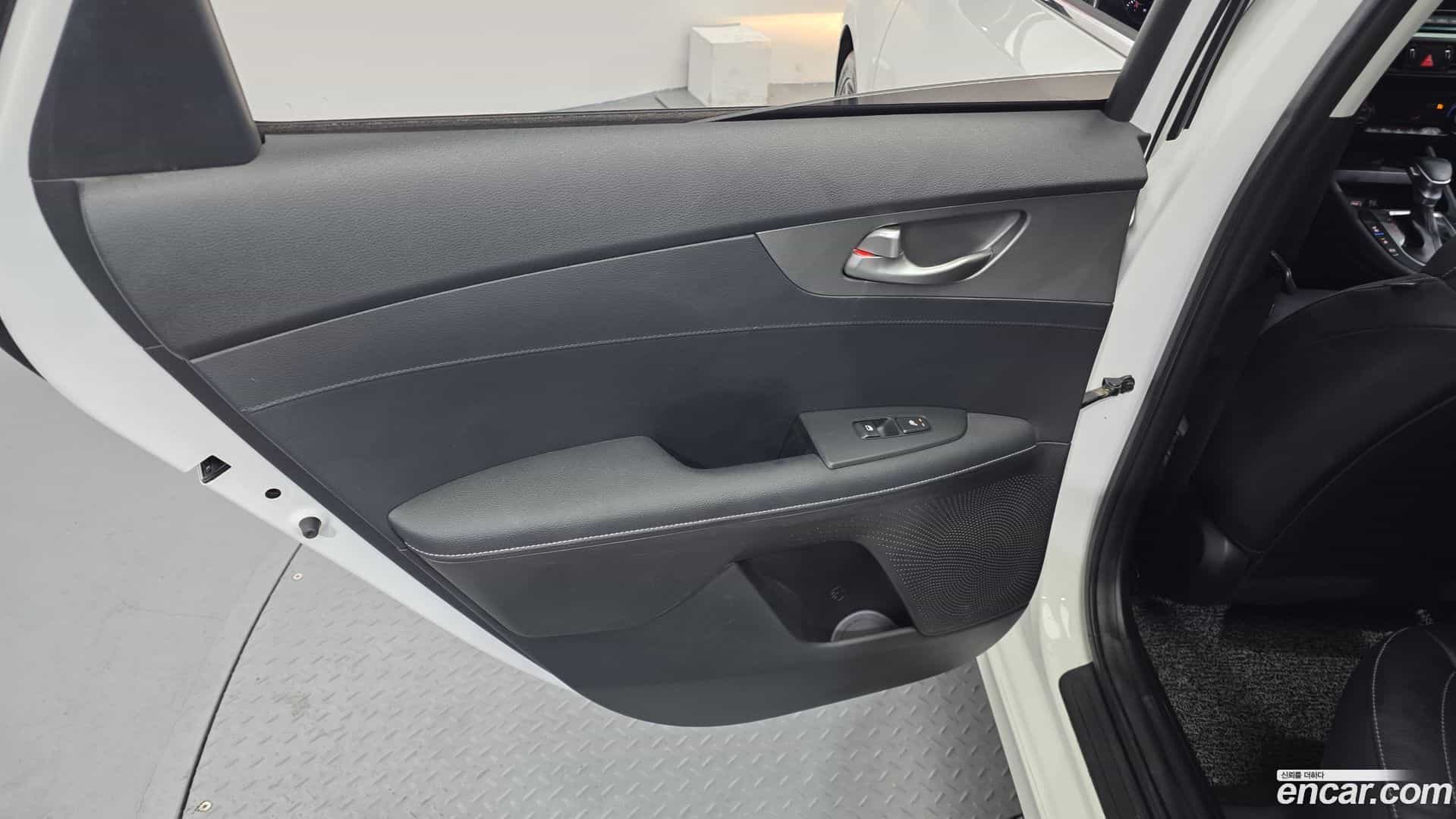 K3 Kia 2021.3-INNER-035