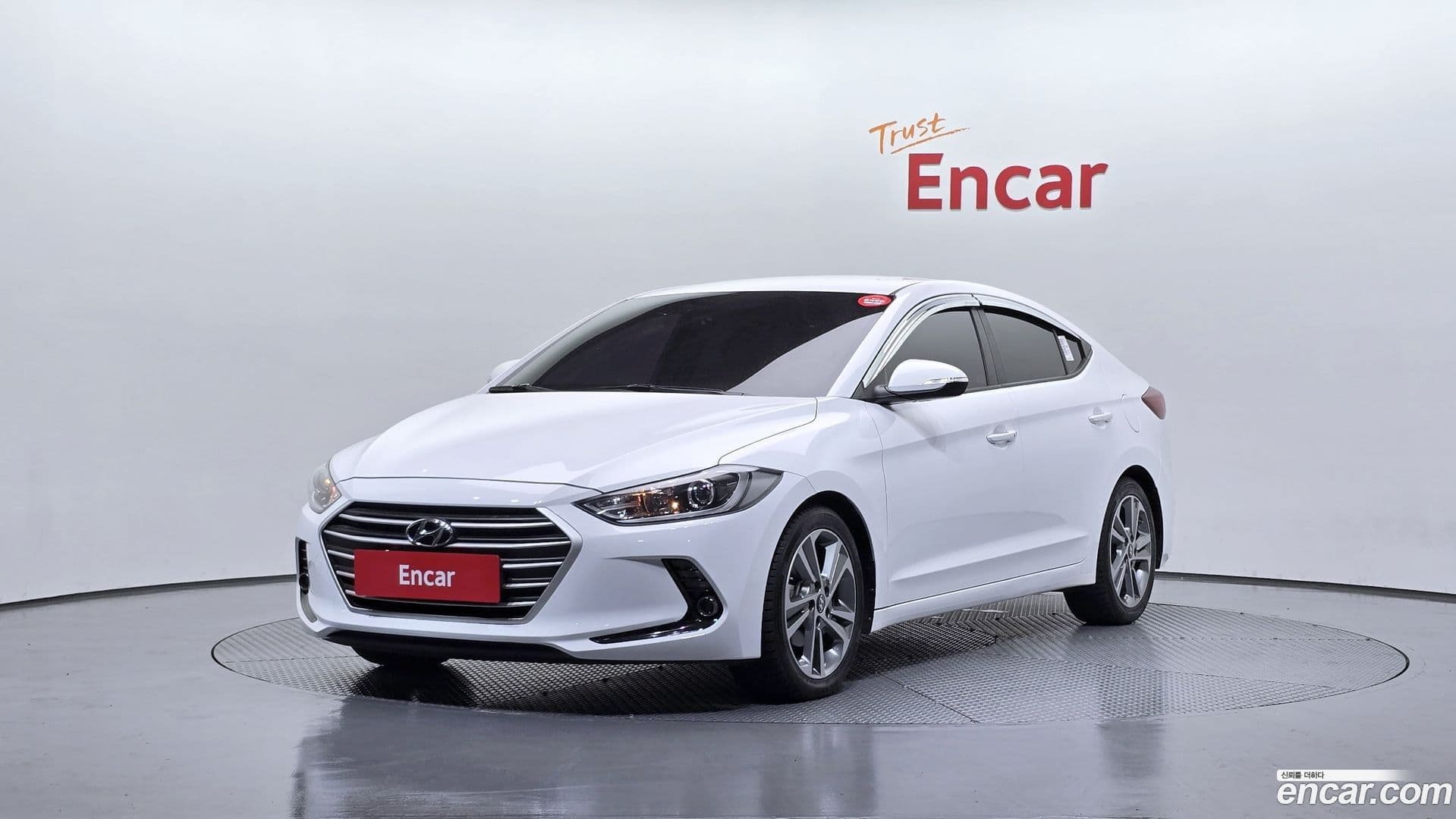 Main__Slider__Photo:AVANTE Hyundai 2017.11-0
