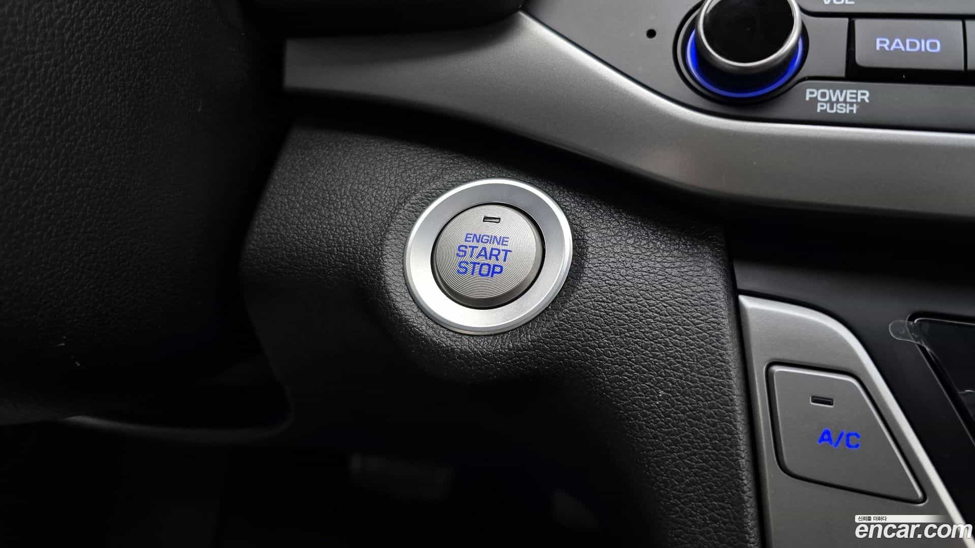 AVANTE Hyundai 2017.11-OPTION-022