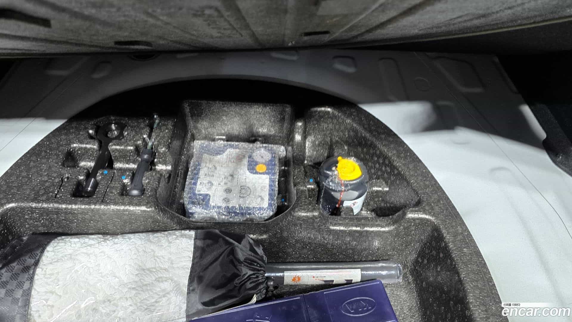 AVANTE Hyundai 2017.11-OPTION-042