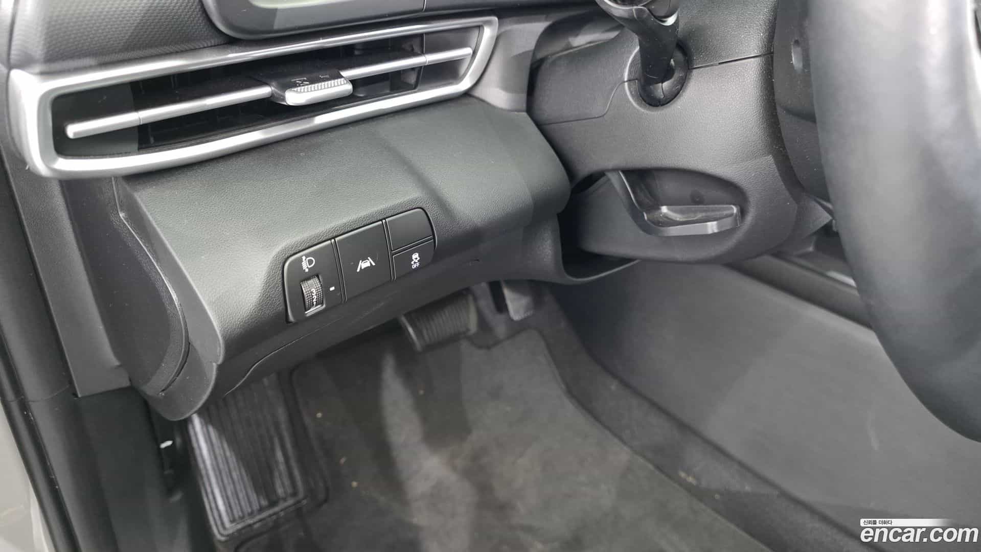 AVANTE Hyundai 2022.2-OPTION-019