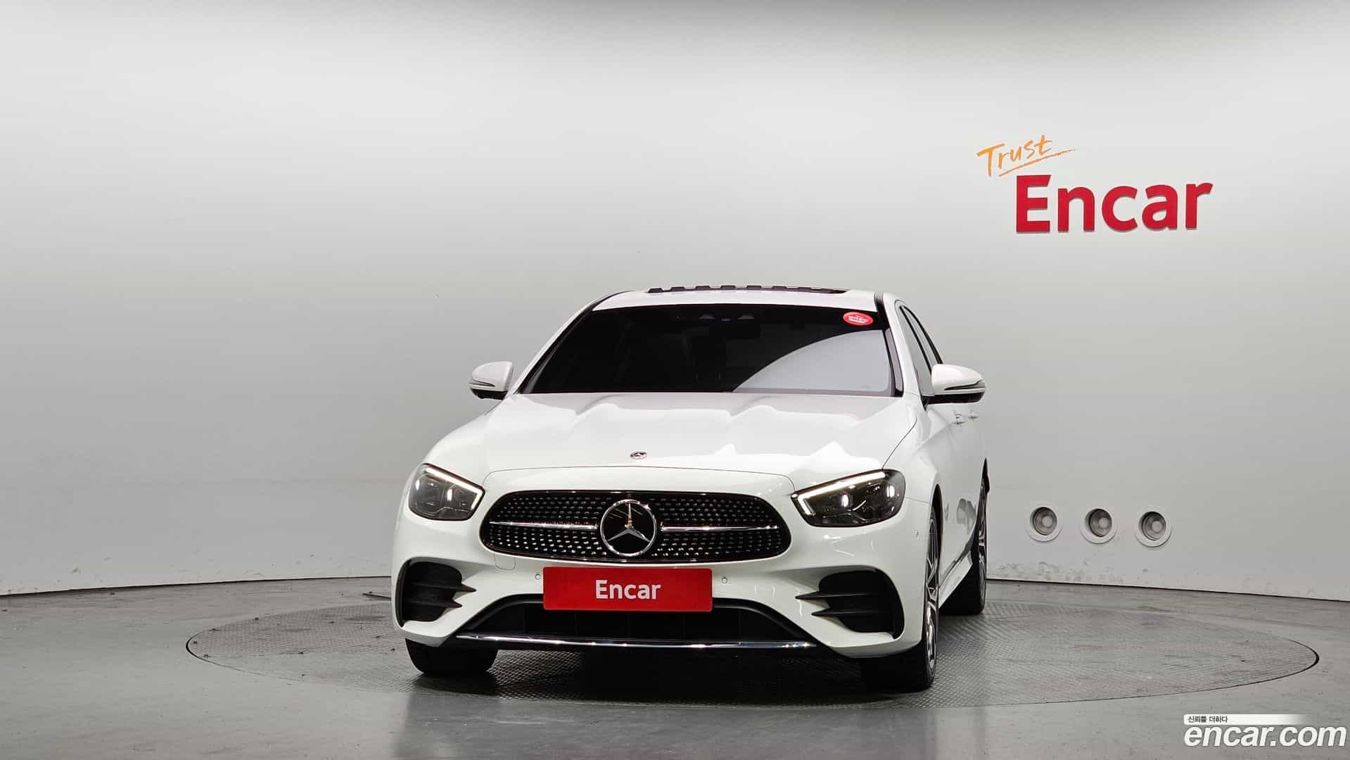 E-Class Mercedes-Benz 2022.6-OUTER-003