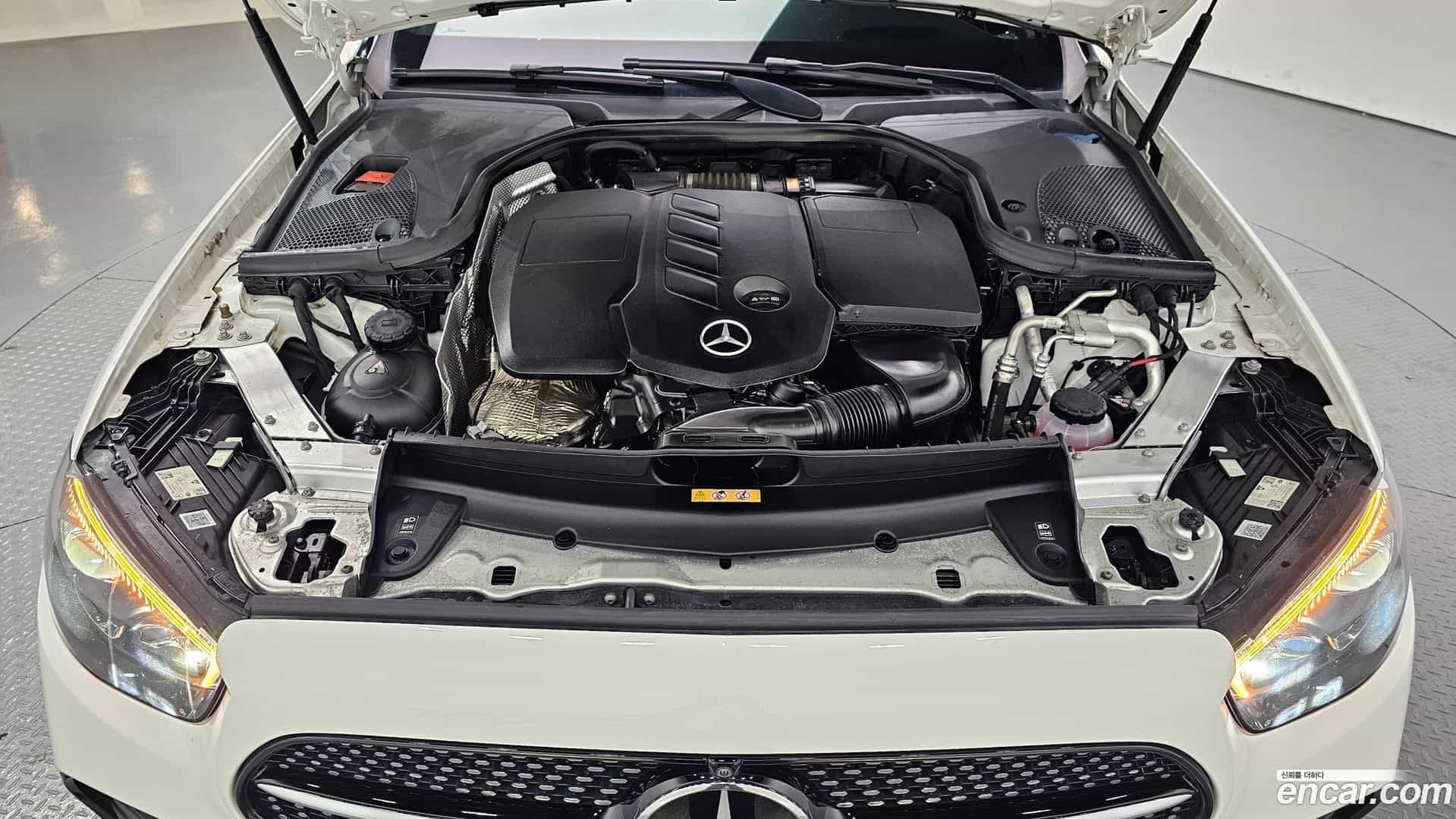 E-Class Mercedes-Benz 2022.6-OUTER-006