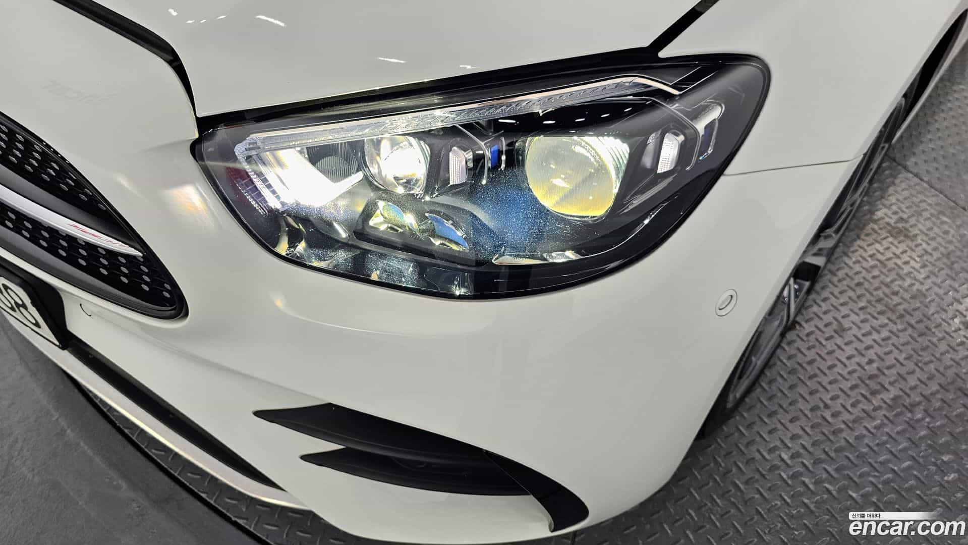 E-Class Mercedes-Benz 2022.6-OUTER-032