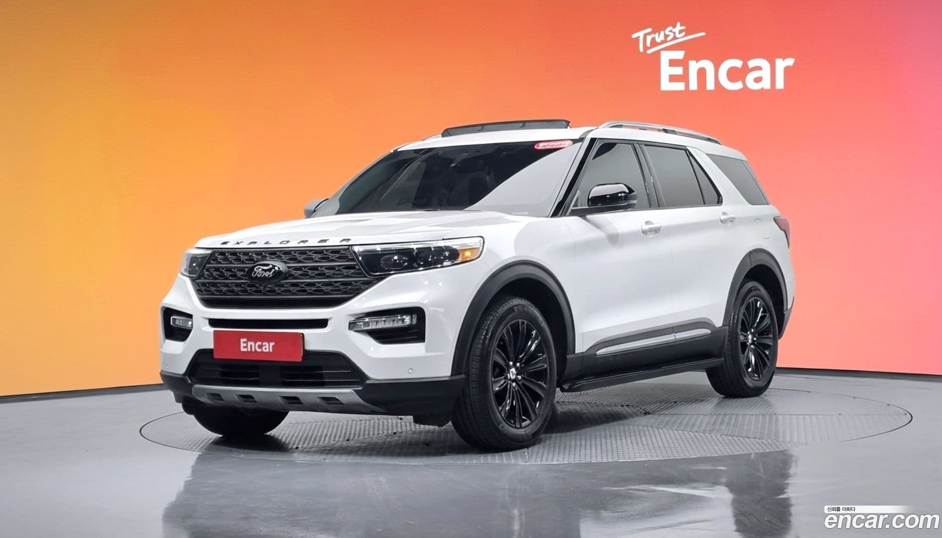 Main__Slider__Photo:Explorer Ford 2021.11-0